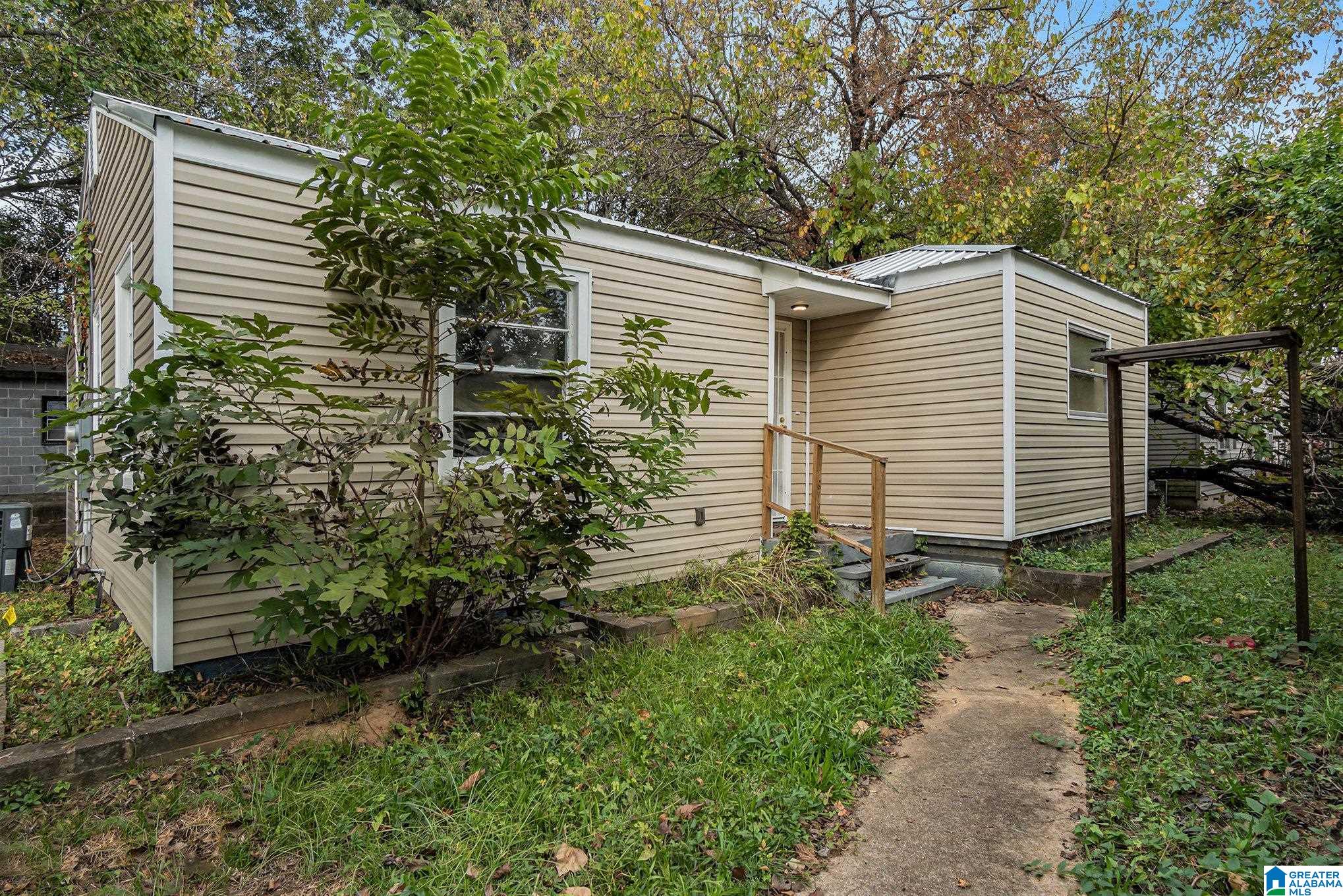 Homes for sale in Fairfield, AL | 6721 Grasselli Road, Fairfield, AL 35064 | MLS# 21435282