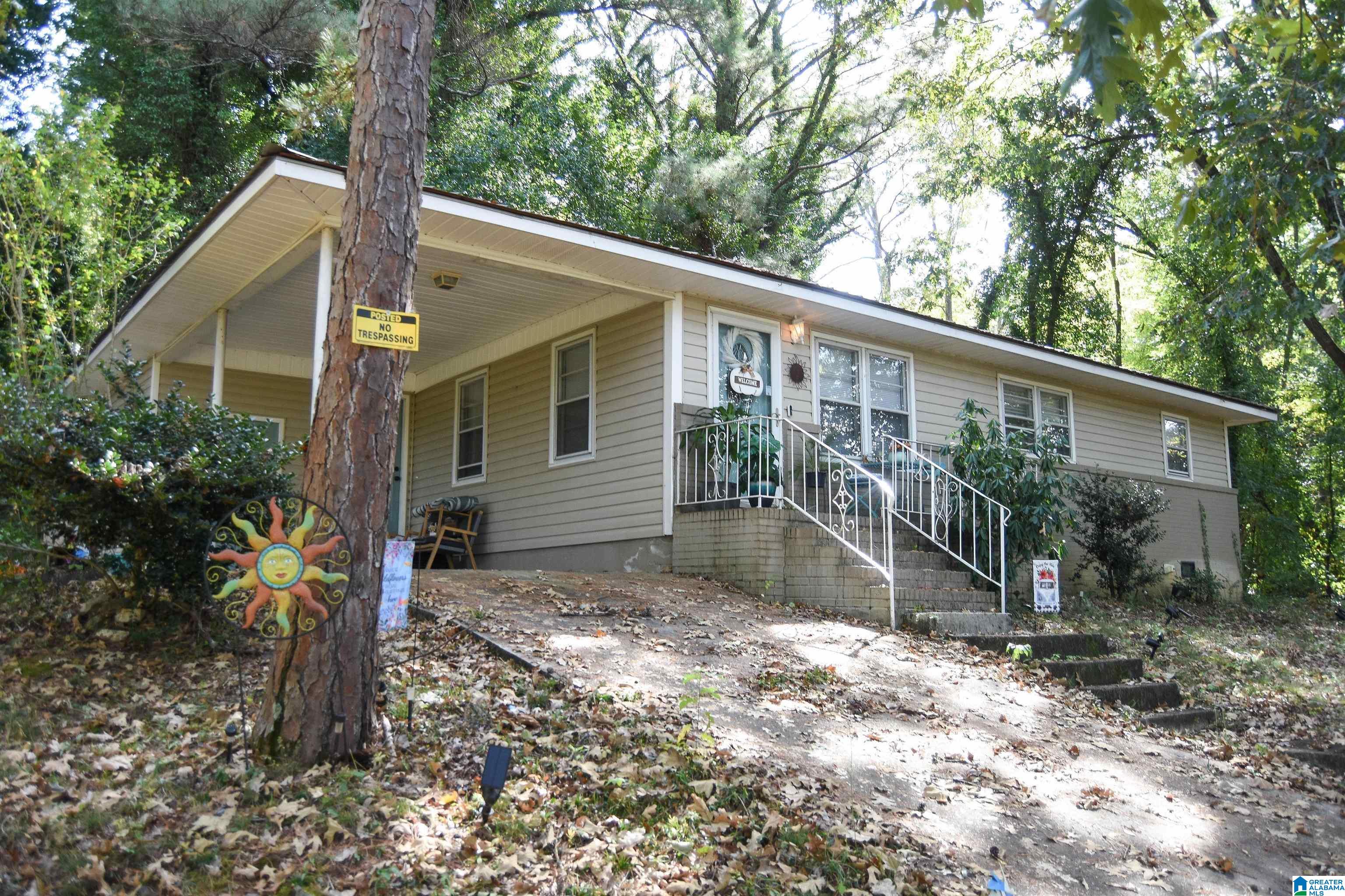 Homes for sale in Weaver, AL | 1215 Oakdale Circle, Weaver, AL 36277 | MLS# 21435331