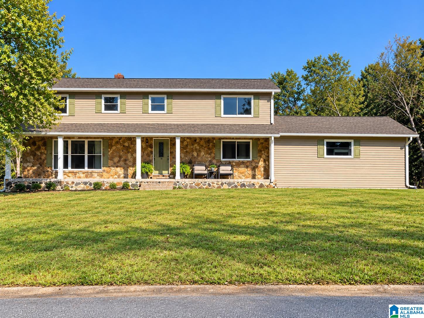Photo 1 of Single family home for sale at 25 Arrowhead Trail, Anniston, AL 36206 | MLS# 21435378 | Listing updated on 2026-10-14