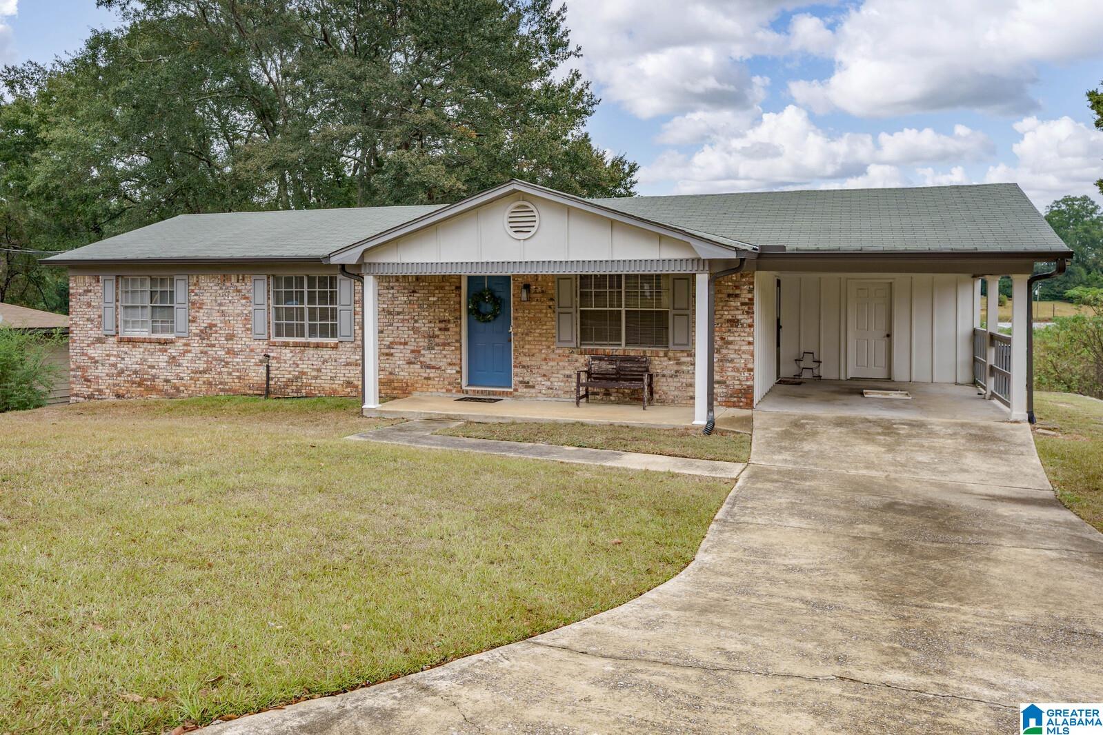 Homes for sale in Northport, AL | 2105 Crestwood Avenue, Northport, AL 35476 | MLS# 21435448