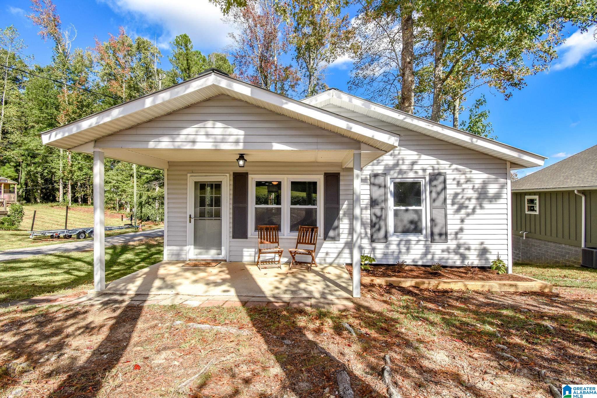 Homes for sale in Eclectic, AL | 157 Beach Dr, Eclectic, AL 36024 | MLS# 21435541