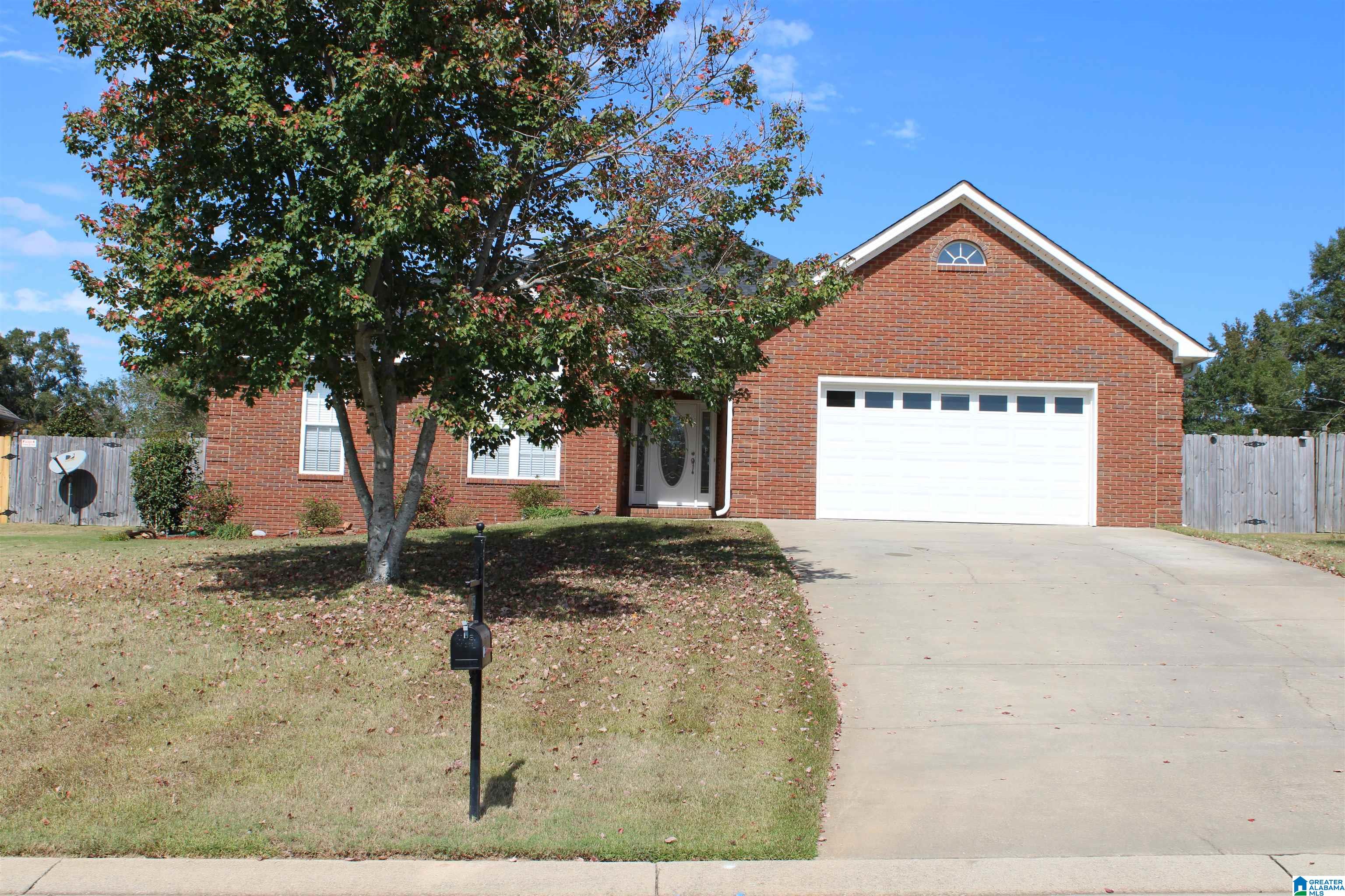 2059 MAPLEWOOD LANE