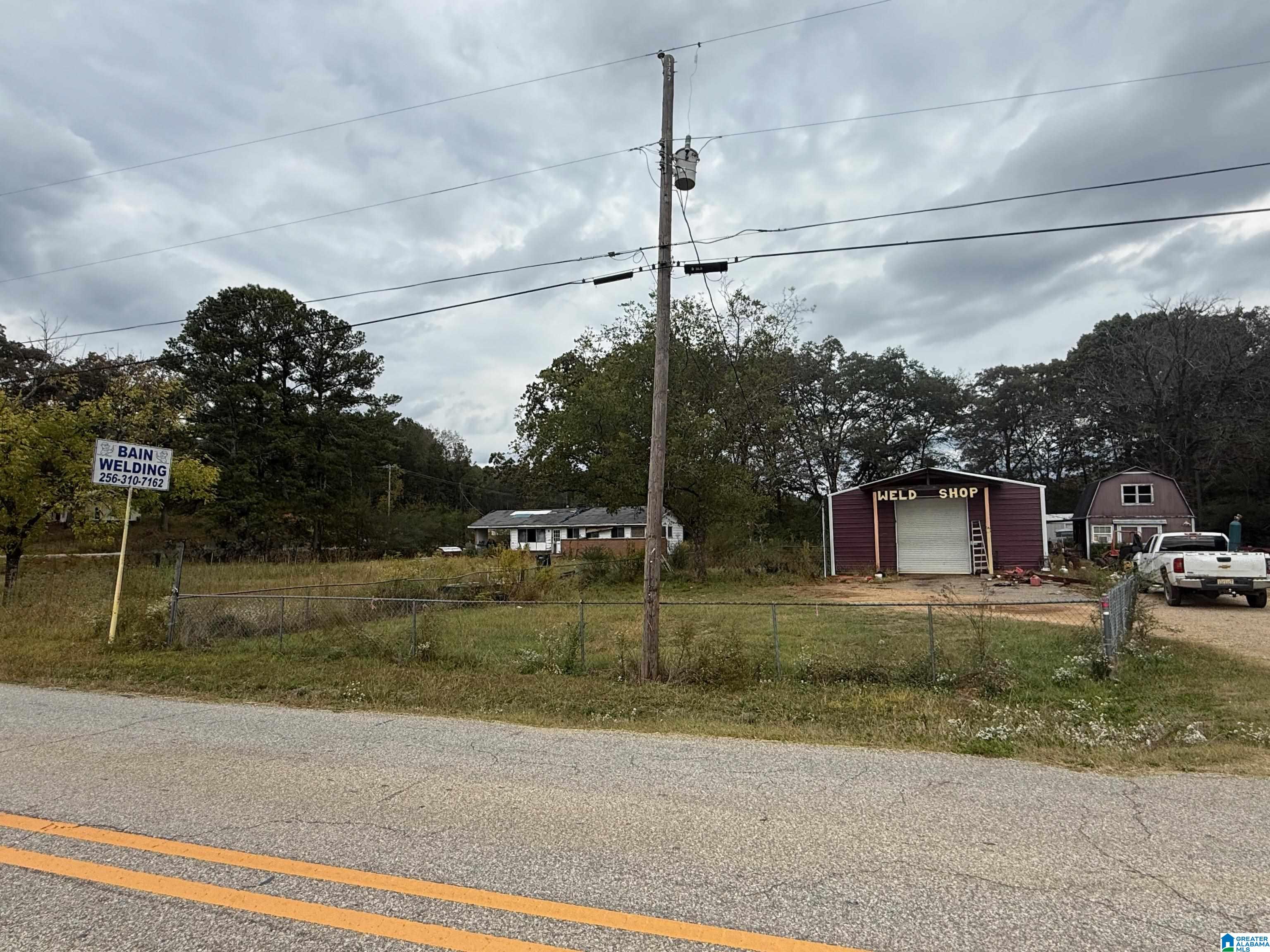 2033 WINCHESTER DRIVE