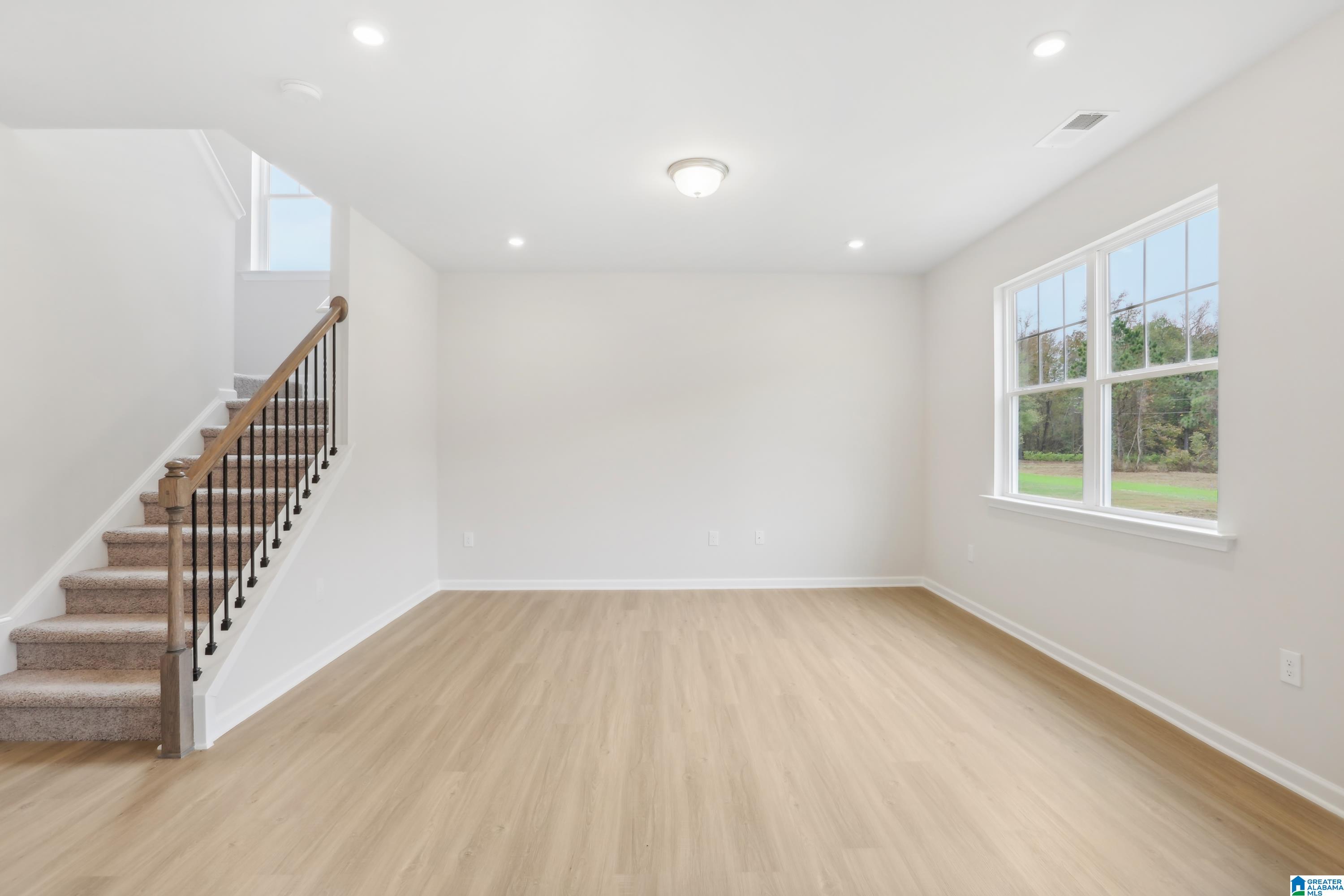 Homes for sale in Leeds, AL | 2045 Valley Run, Leeds, AL 35094 | MLS# 21435788