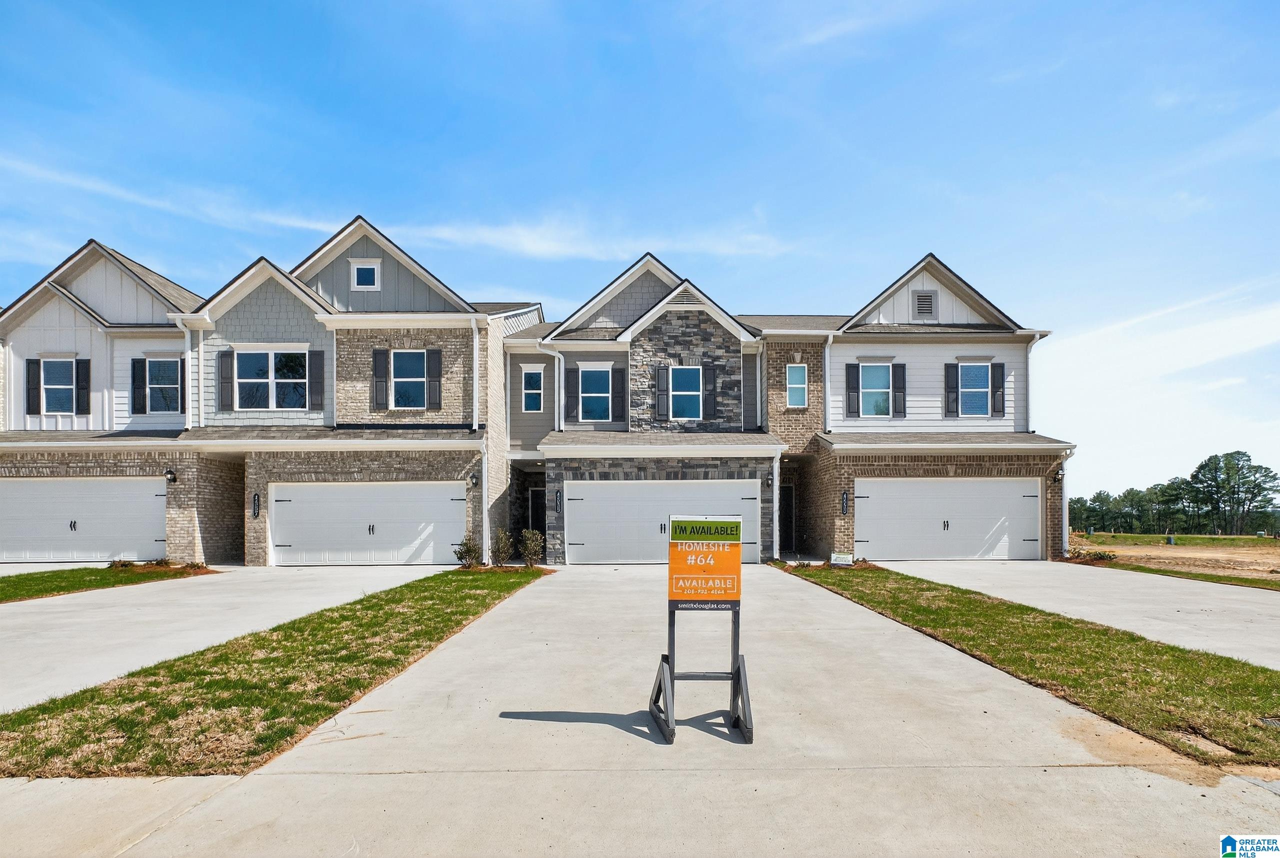 Homes for sale in Fultondale, AL | 4555 Village Parkway #11, Fultondale, AL 35068 | MLS# 21435791