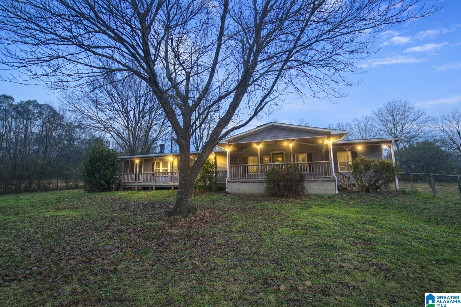 Homes for sale in Dora, AL | 8151 Susan Dr, Dora, AL 35062 | MLS# 21435994