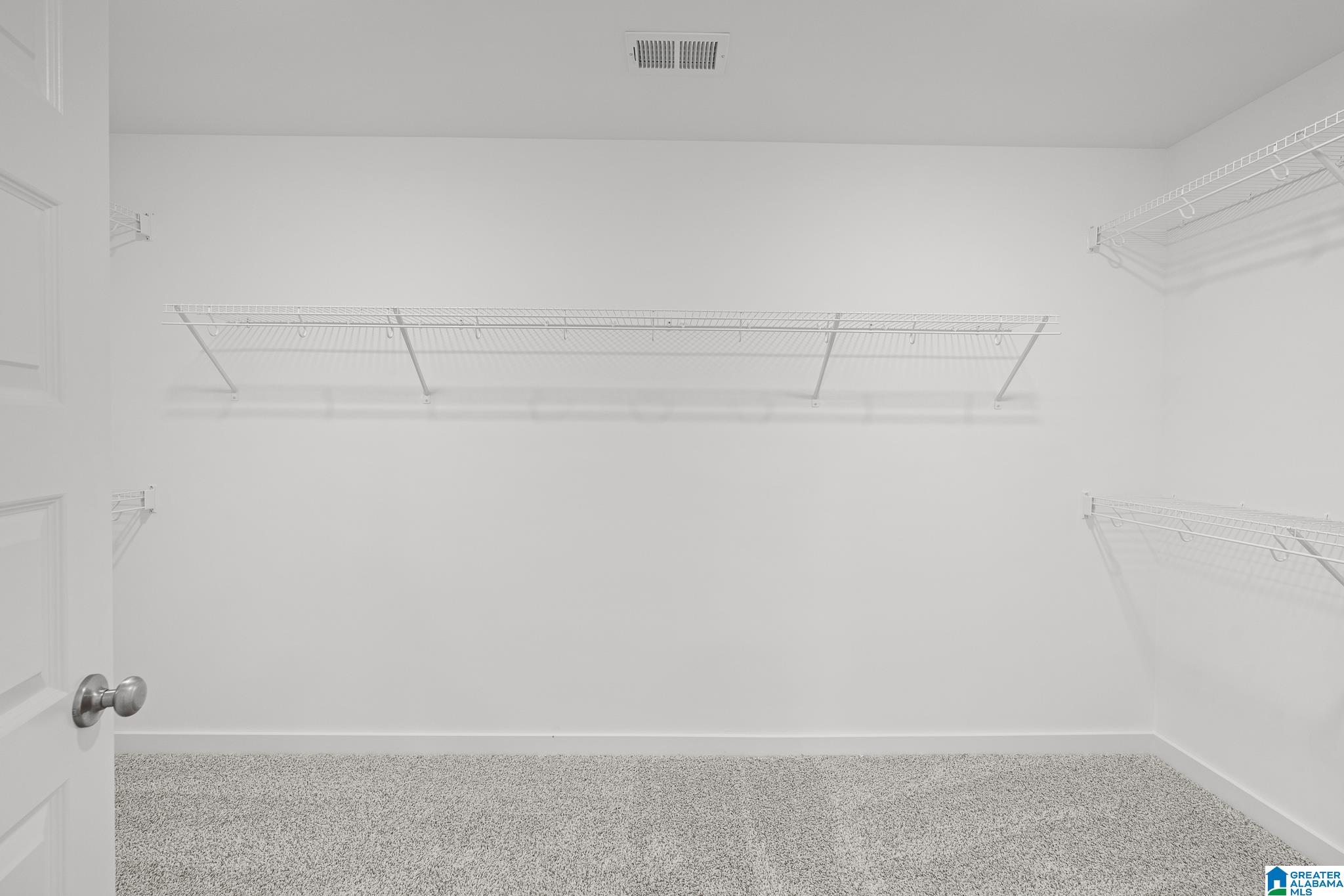 Homes for sale in Warrior, AL | 162 Bellehurst Dr, Warrior, AL 35180 | MLS# 21436077