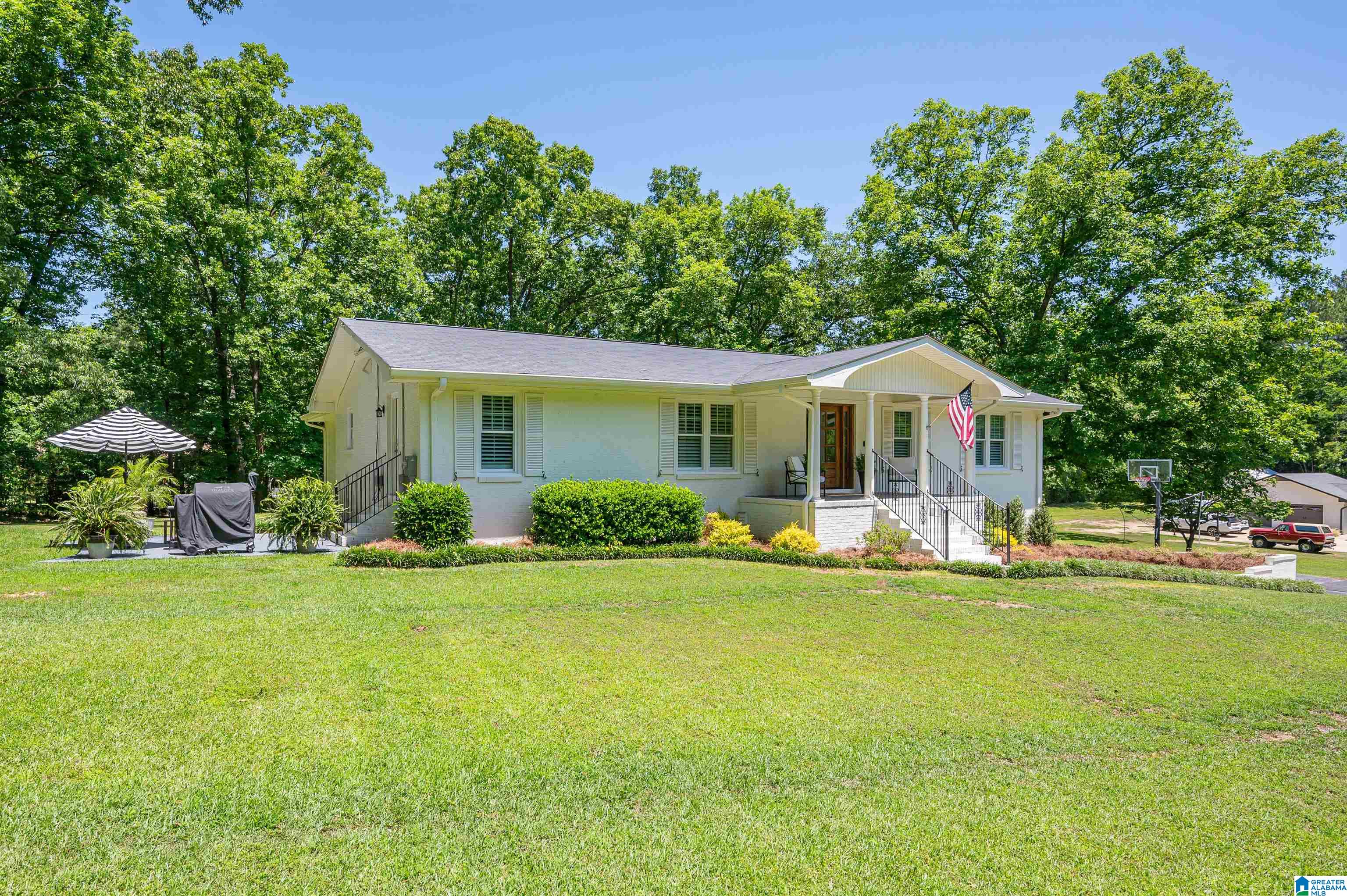 Photo 2 of Single family home for sale at 7050 Greenwood Lane, Leeds, AL 35094 | MLS# 21436097 | Listing updated on 2026-09-08