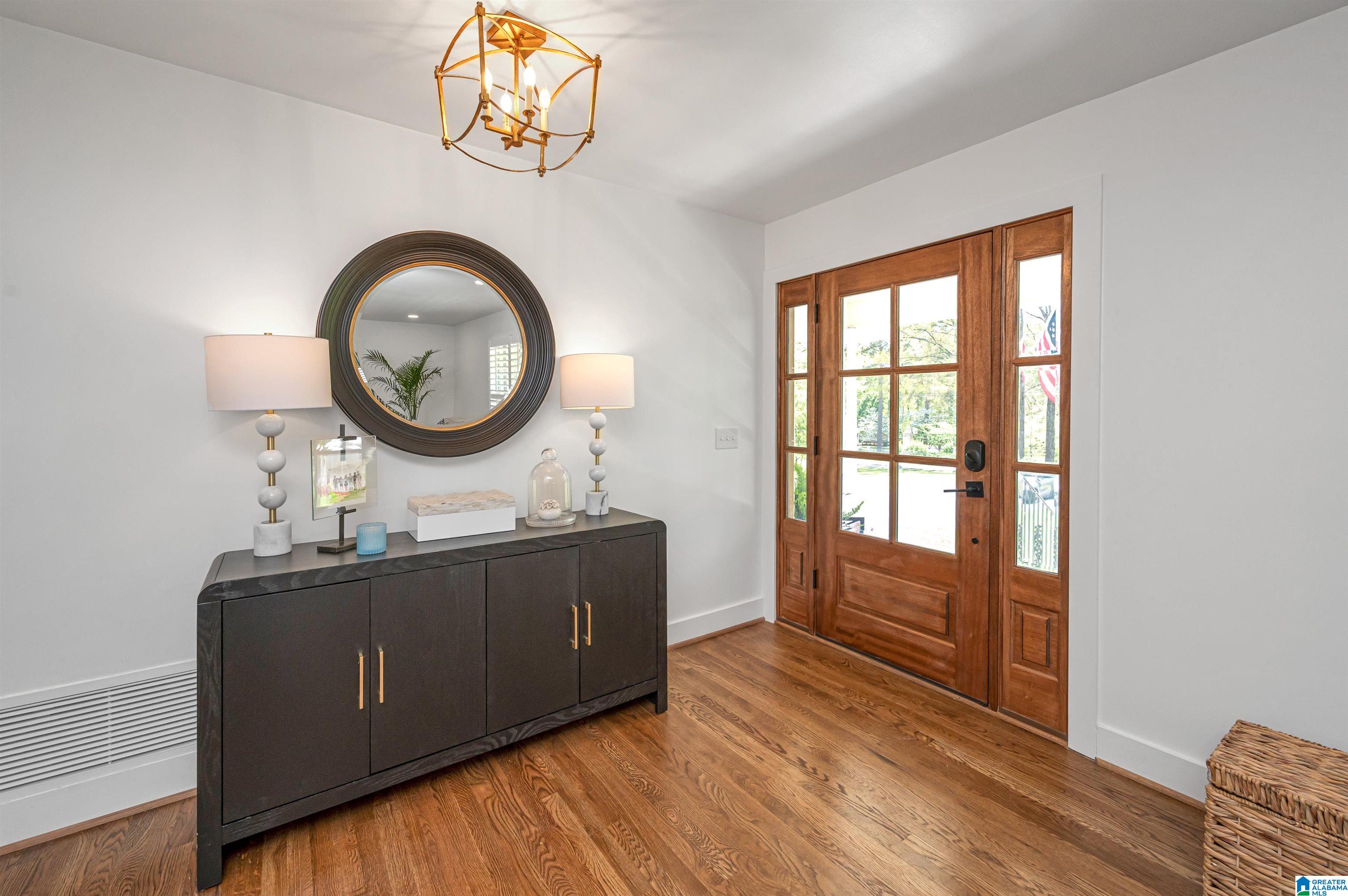 Photo 4 of Single family home for sale at 7050 Greenwood Lane, Leeds, AL 35094 | MLS# 21436097 | Listing updated on 2026-09-08