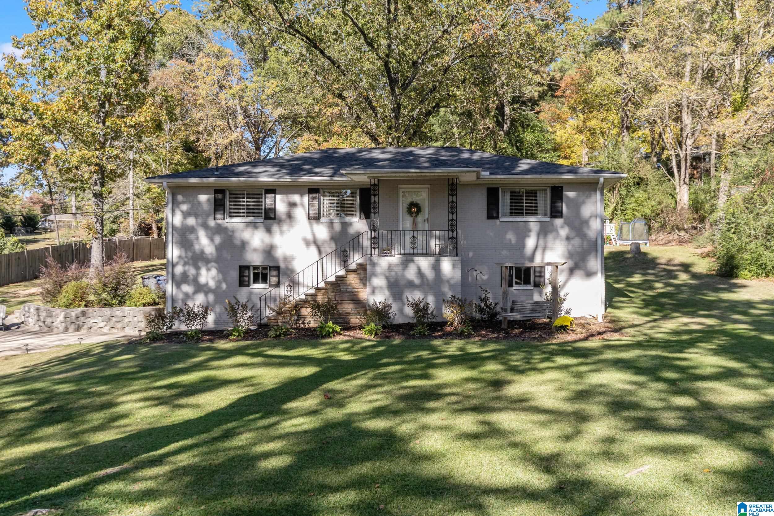 318 CHEROKEE DRIVE