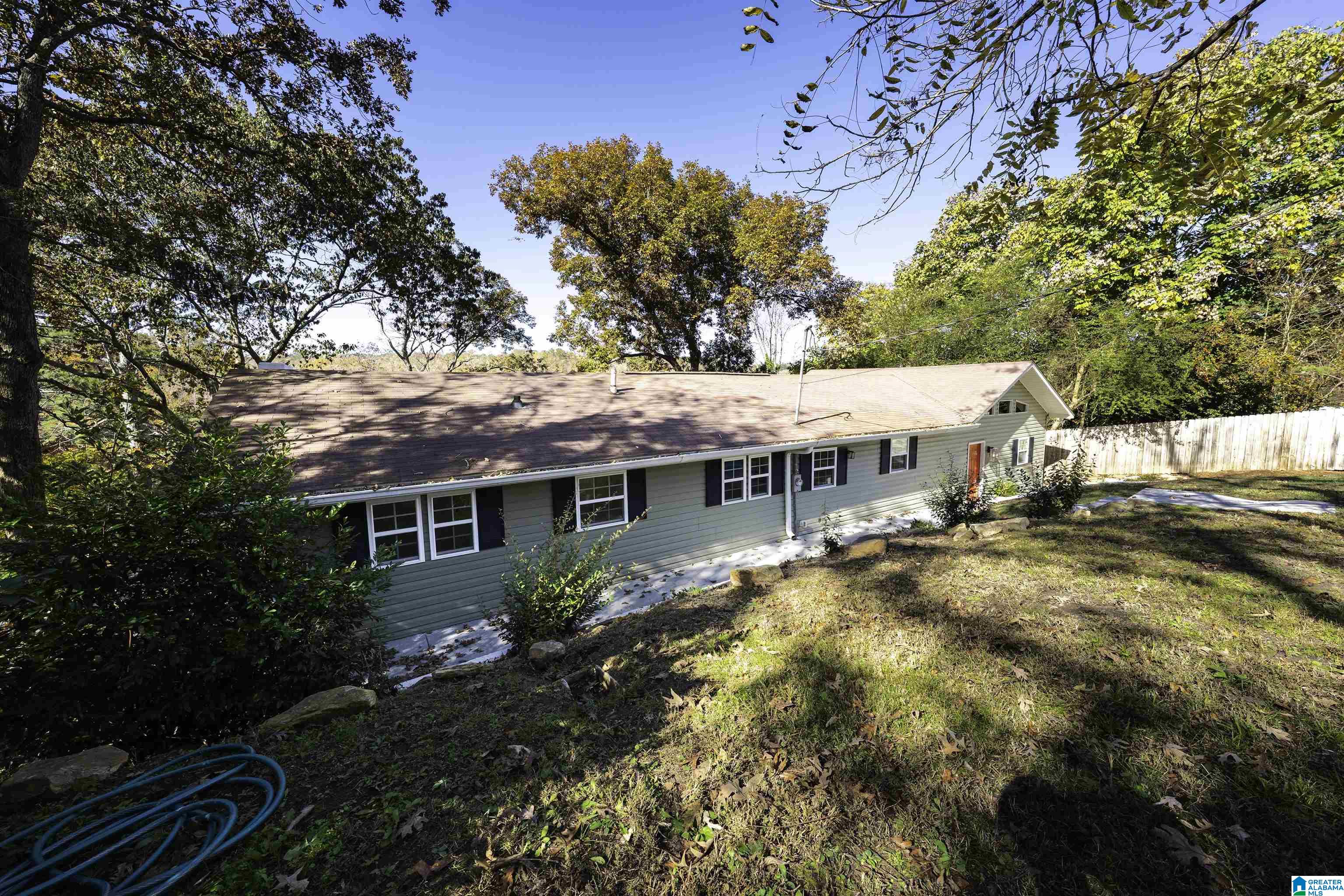 Homes for sale in Oneonta, AL | 332 Lakeshore Lane, Oneonta, AL 35121 | MLS# 21436232