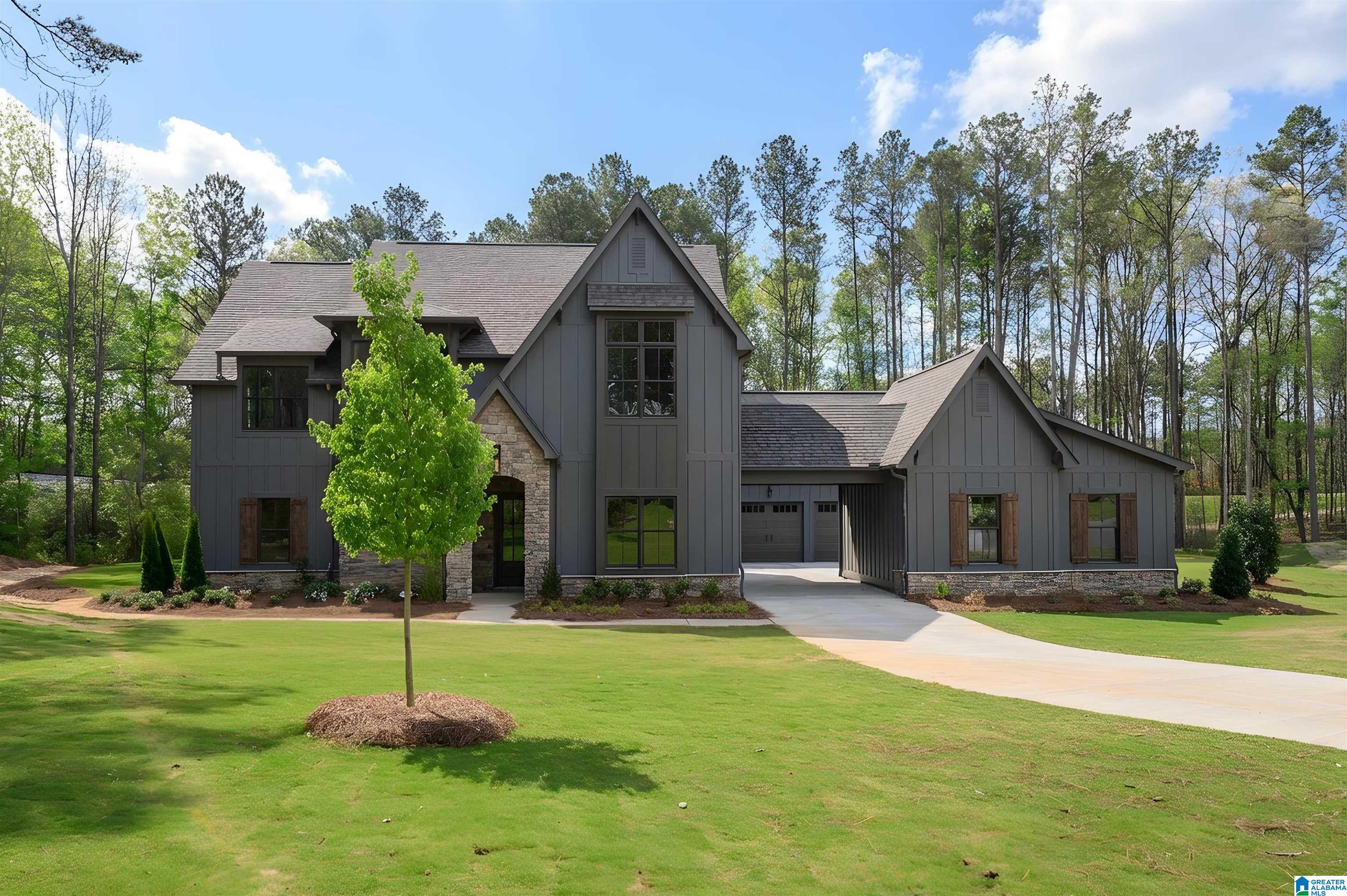 Photo 2 of Single family home for sale at 1728 Glasscott Trail, Hoover, AL 35226 | MLS# 21436271 | Listing updated on 2026-04-06