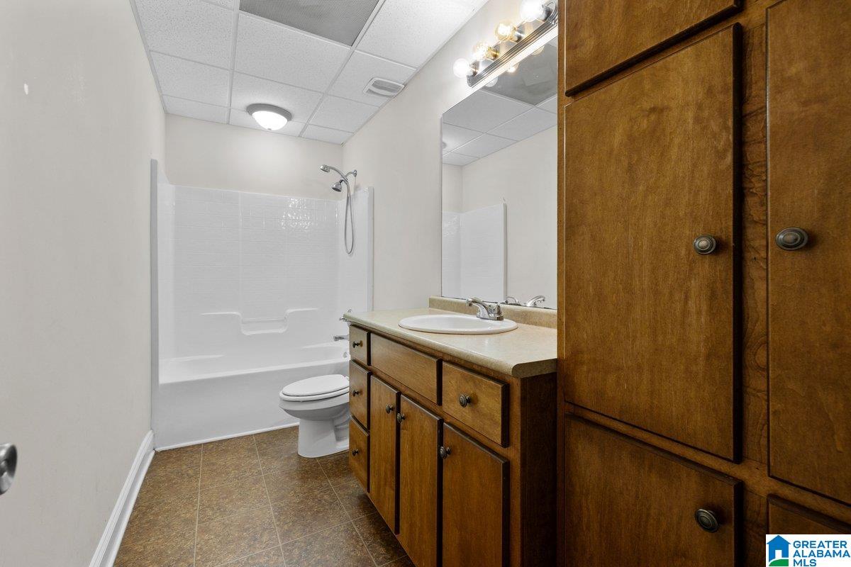 Homes for sale in Oneonta, AL | 908 Azalea Road, Oneonta, AL 35121 | MLS# 21436283