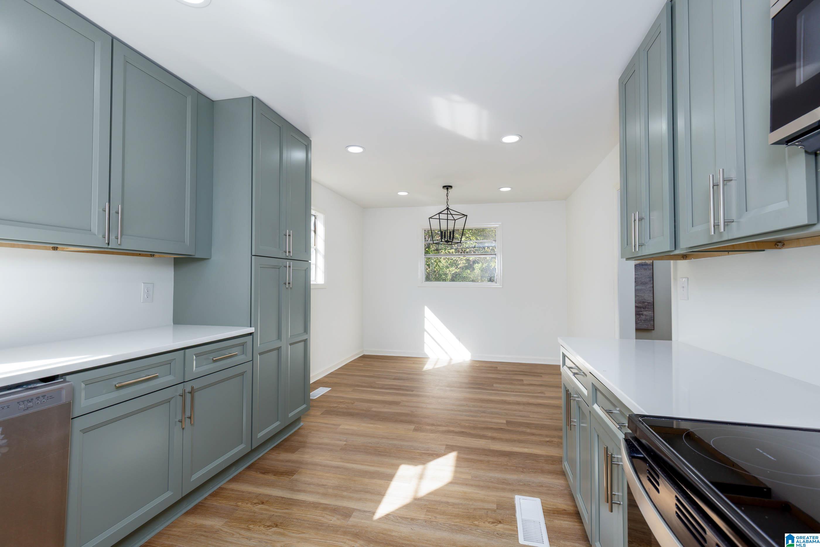 Photo 3 of Single family home for sale at 112 Ivy Ave, Bessemer, AL 35023 | MLS# 21436337 | Listing updated on 2026-08-23