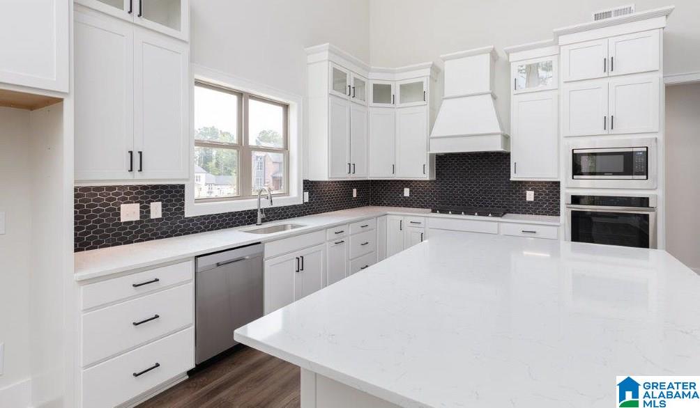 Homes for sale in Hoover, AL | 6030 Olivewood Dr, Hoover, AL 35244 | MLS# 21436586