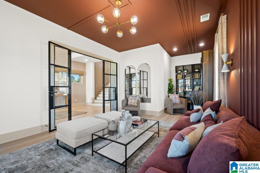 Homes for sale in Hoover, AL | 6112 Lynton Dr, Hoover, AL 35244 | MLS# 21436786