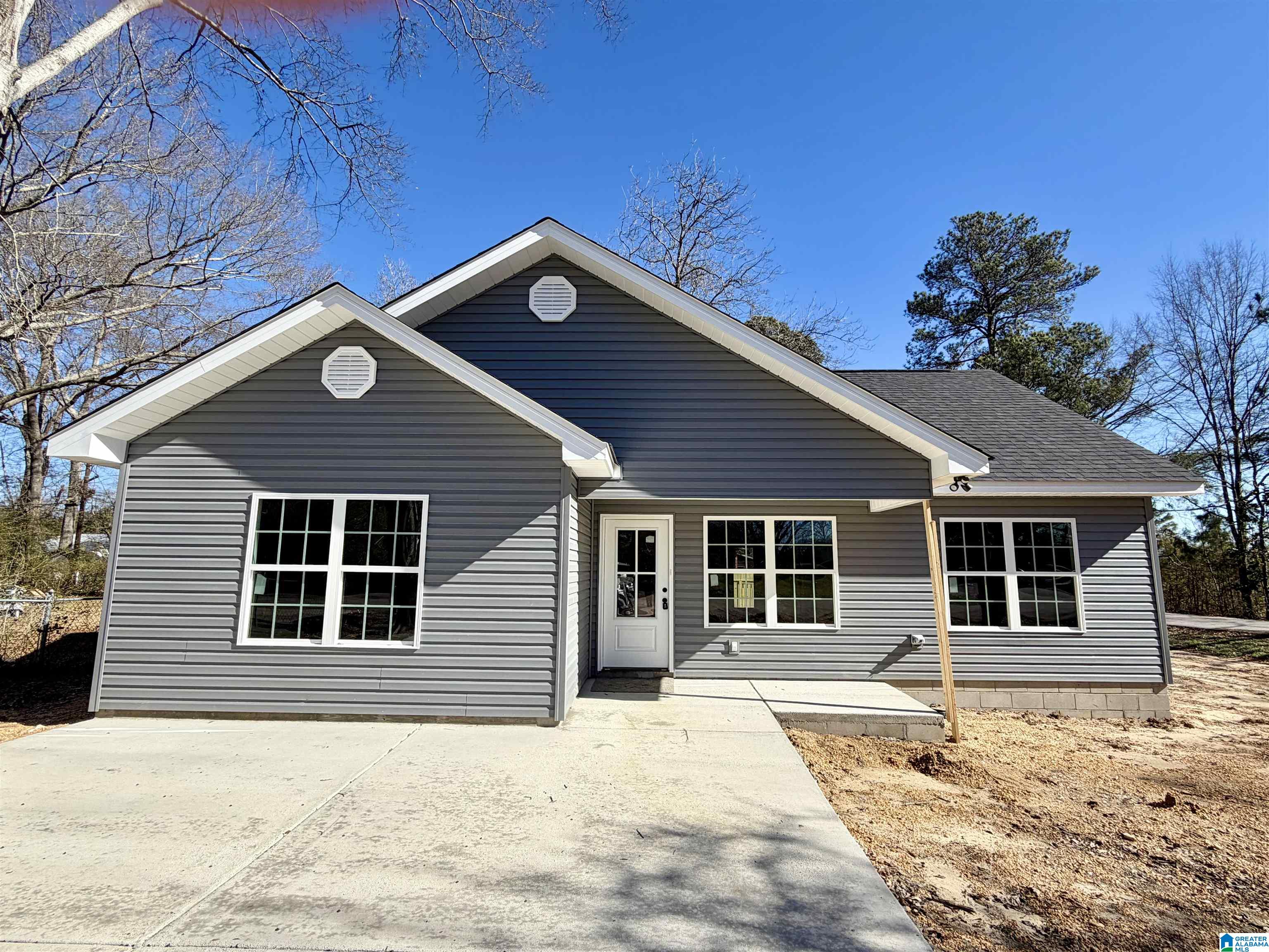 Homes for sale in Clanton, AL | 223 Louise Street, Clanton, AL 35045 | MLS# 21436962