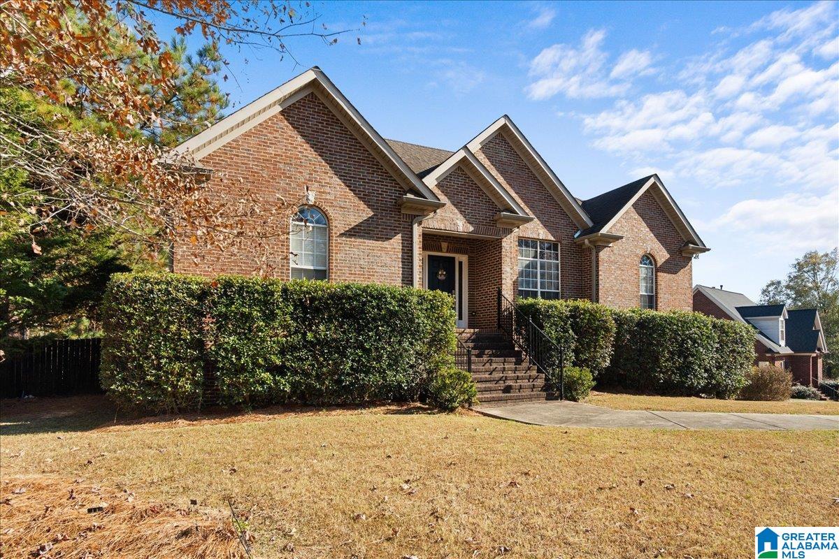 Photo 4 of Sale Pending at 513 Sunset Lake Ln, Chelsea, AL 35043 | MLS# 21437032 | Listing updated on 2026-09-13