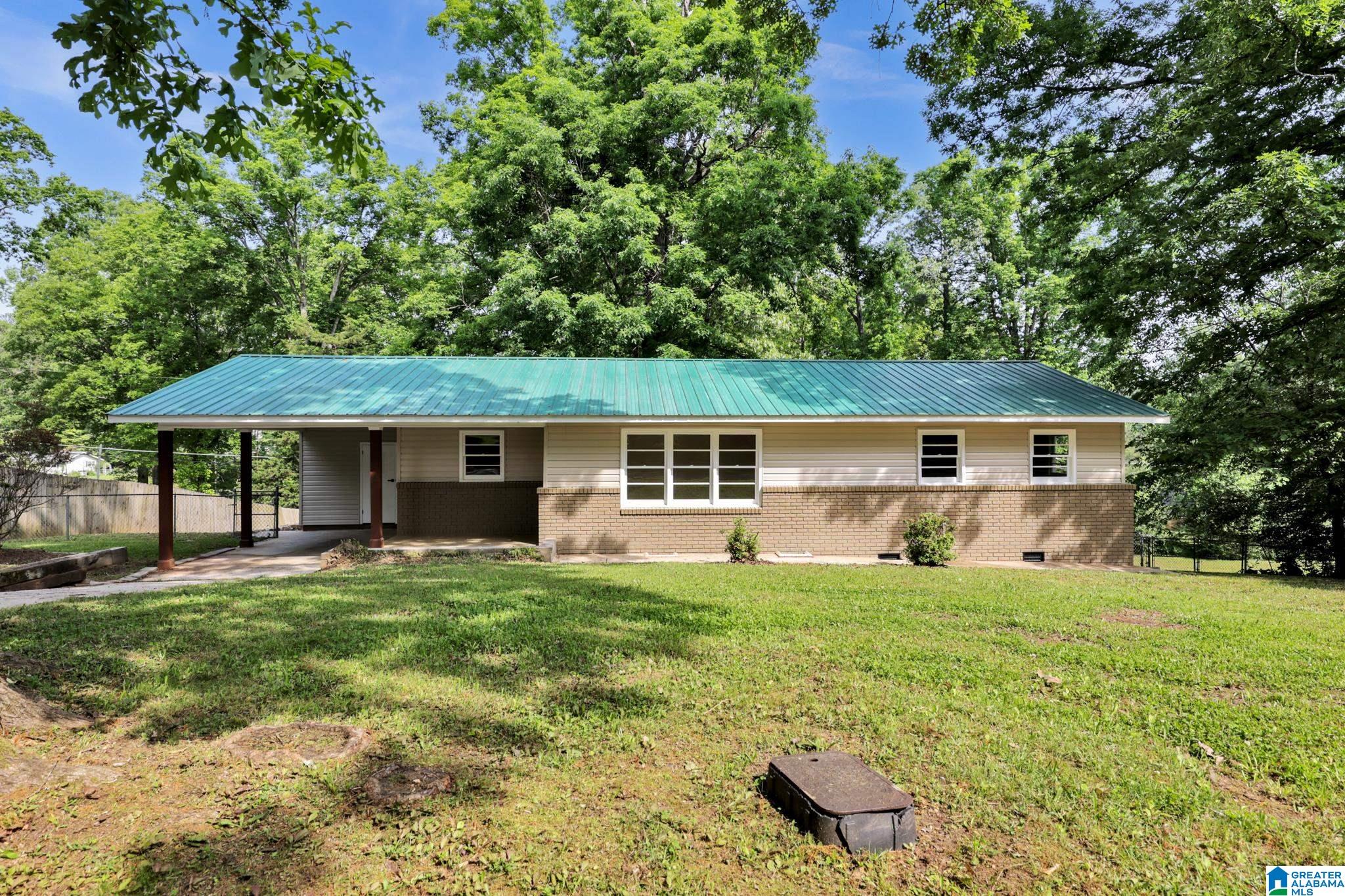 829 WOODLOCK LANE