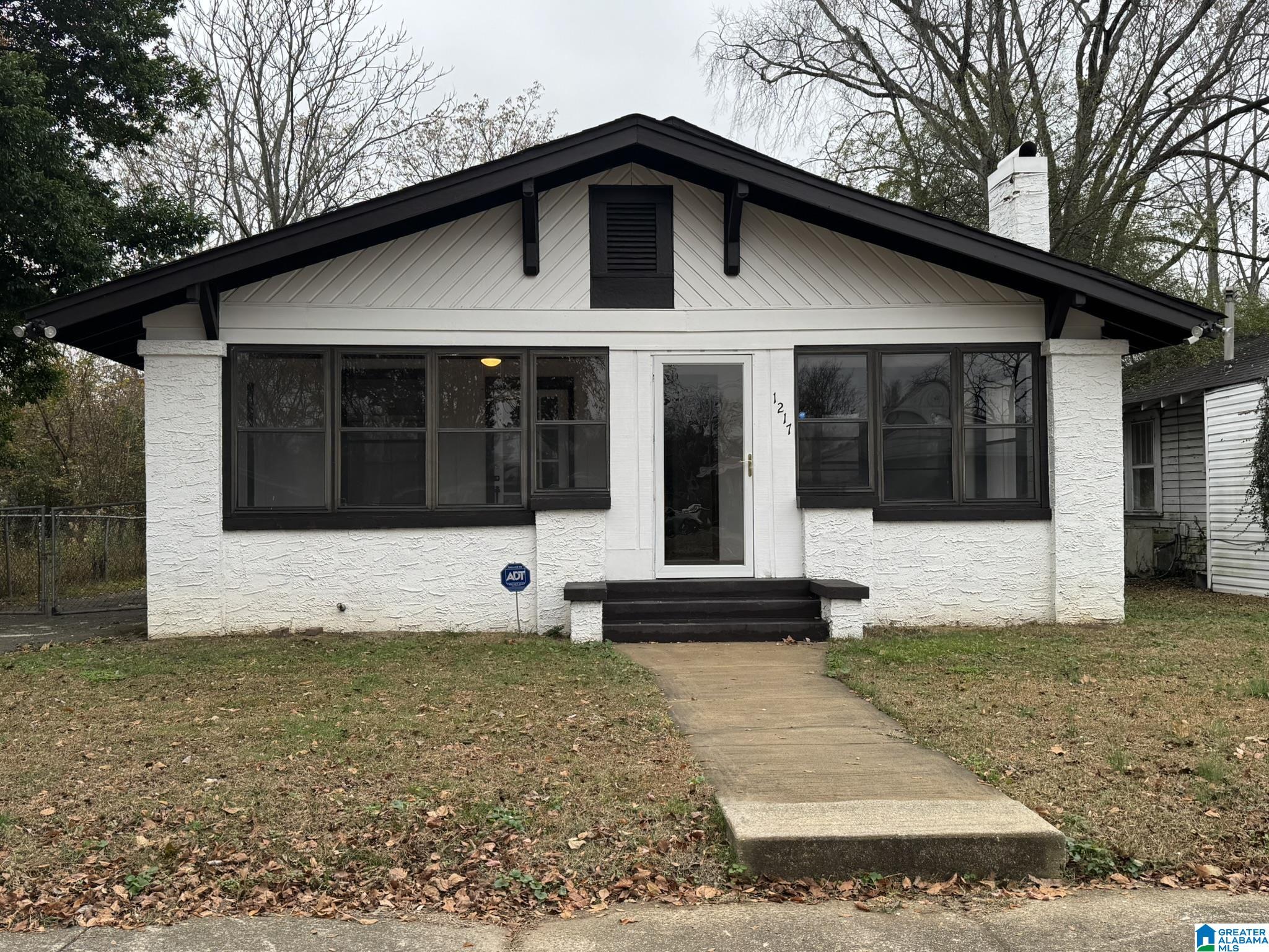 1217 SLOAN AVENUE