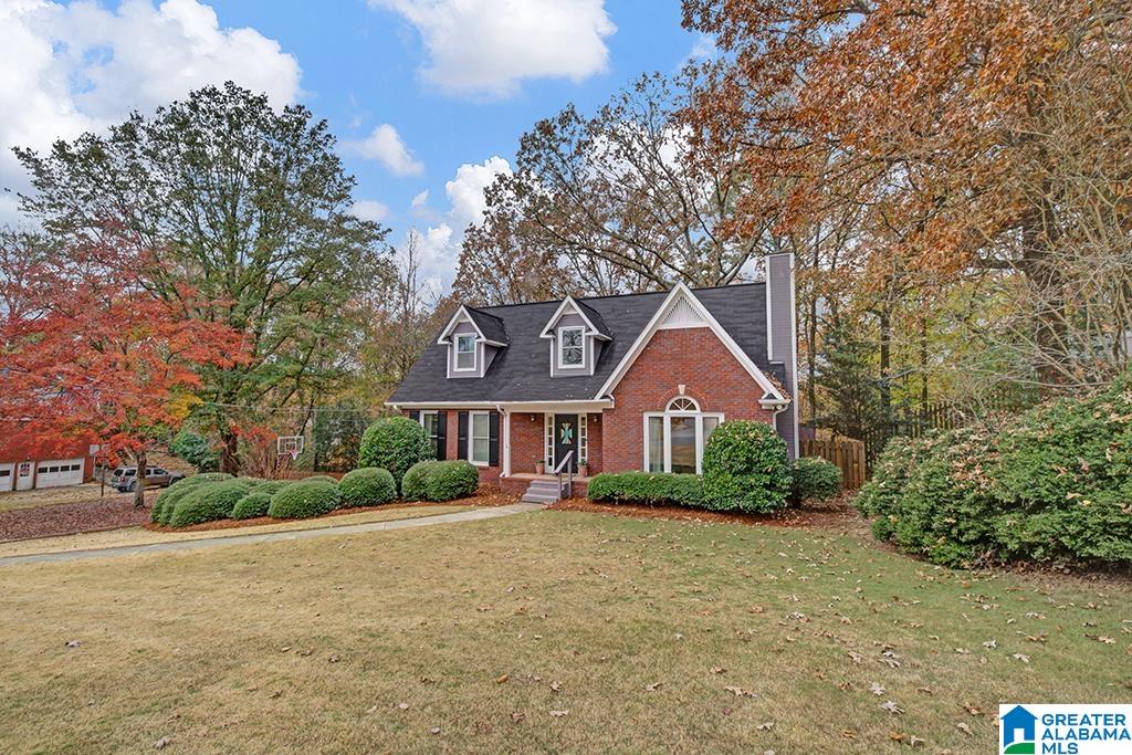 Homes for sale in Hoover, AL | 1737 Russet Crest Circle, Hoover, AL 35244 | MLS# 21437275