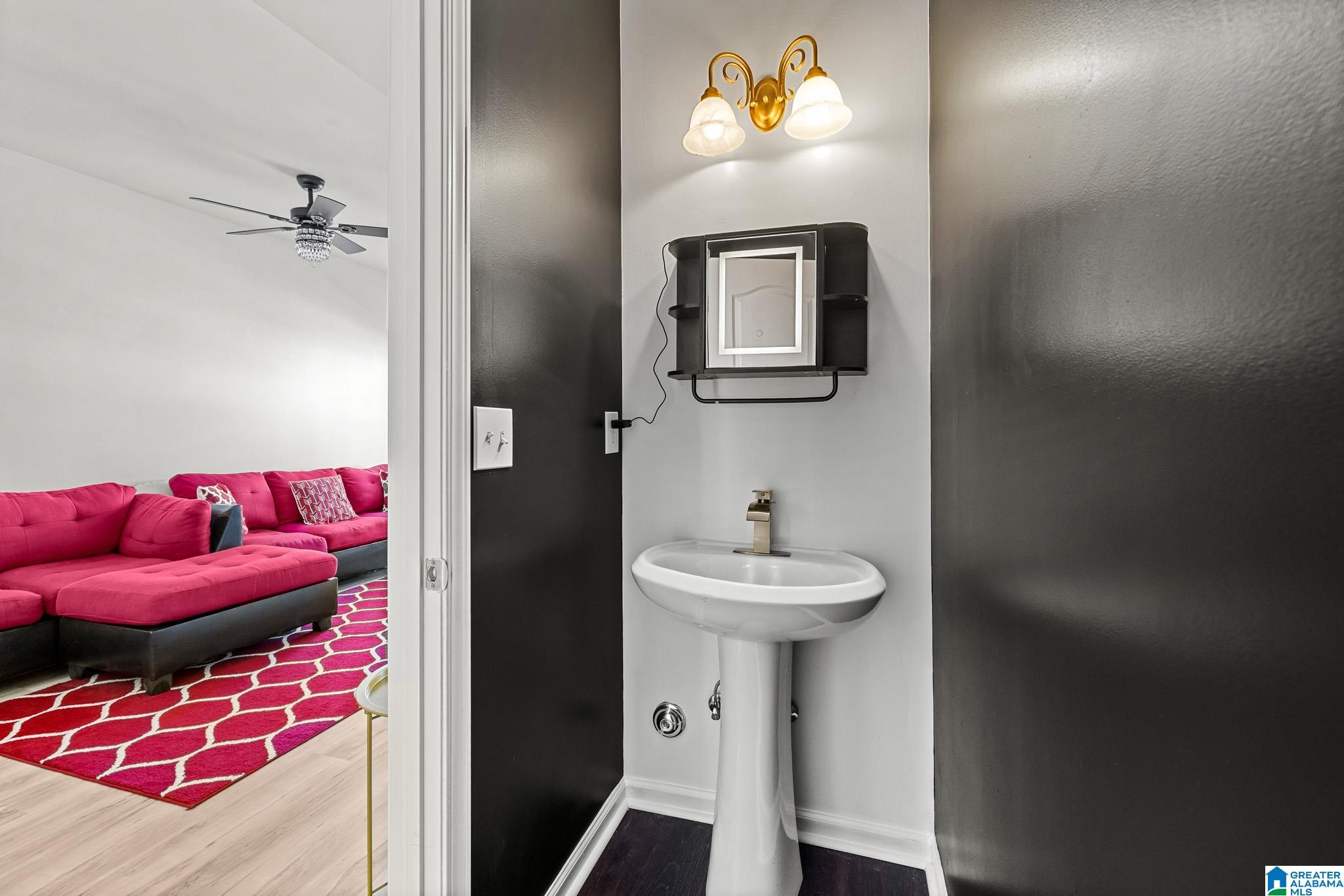 Homes for sale in Calera, AL | 165 Waterford Lake Dr, Calera, AL 35040 | MLS# 21437299