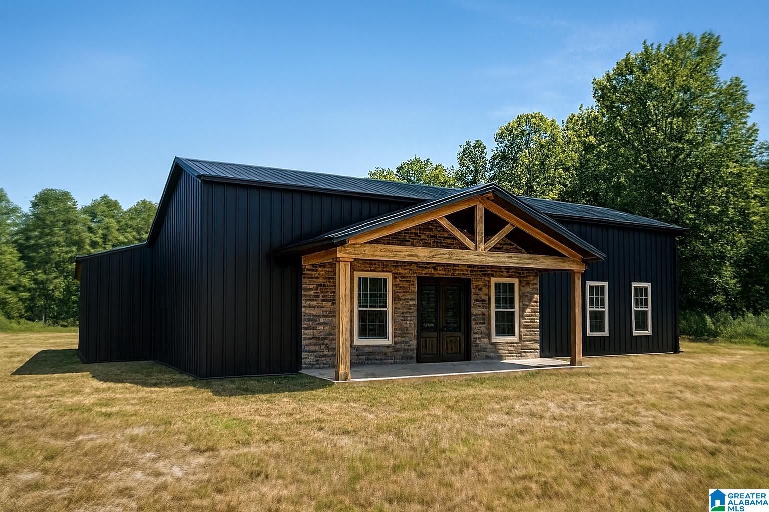 Homes for sale in Ragland, AL | 250 Schall Dr, Ragland, AL 35131 | MLS# 21437367