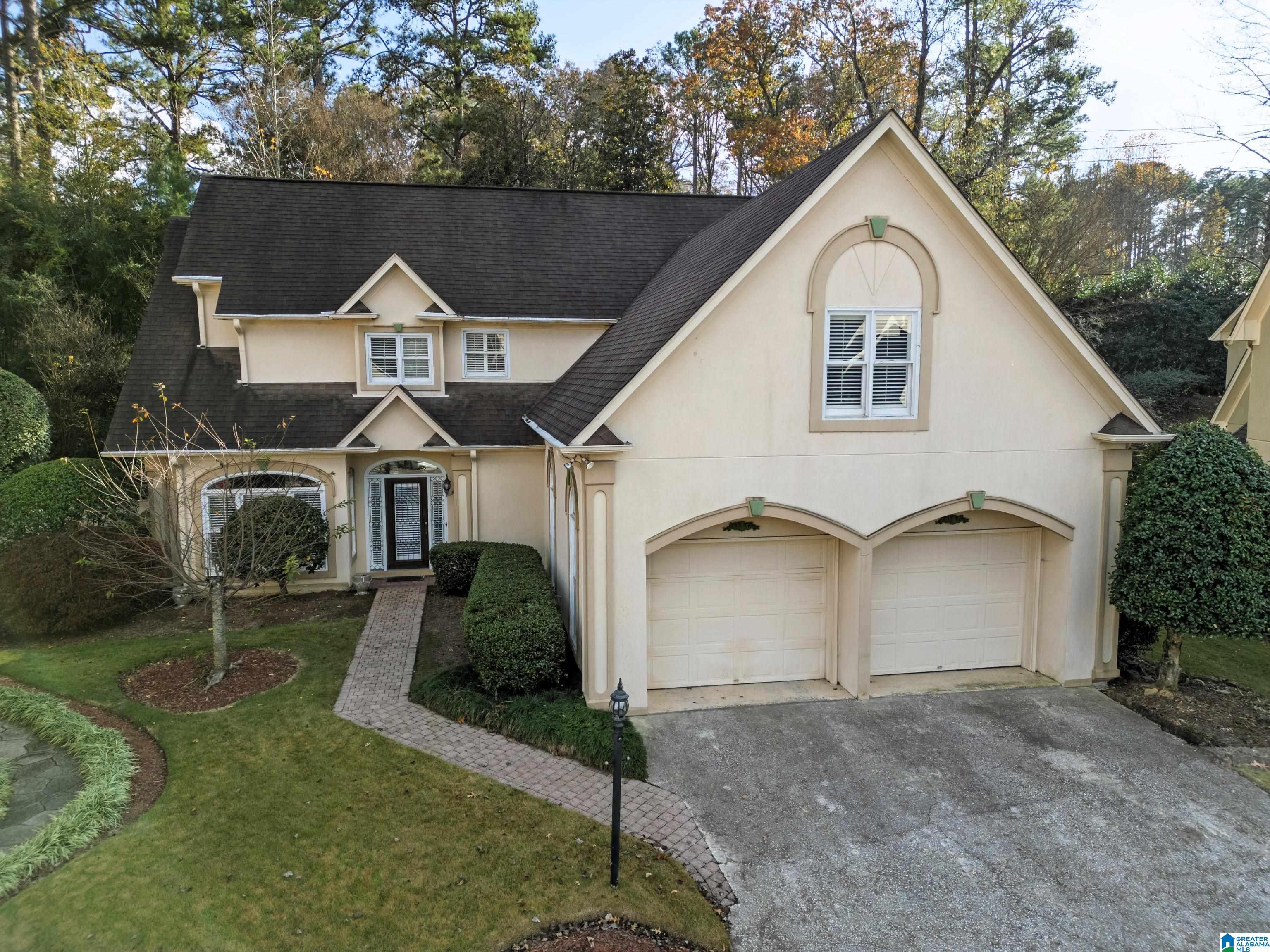 316 BRADBERRY LANE