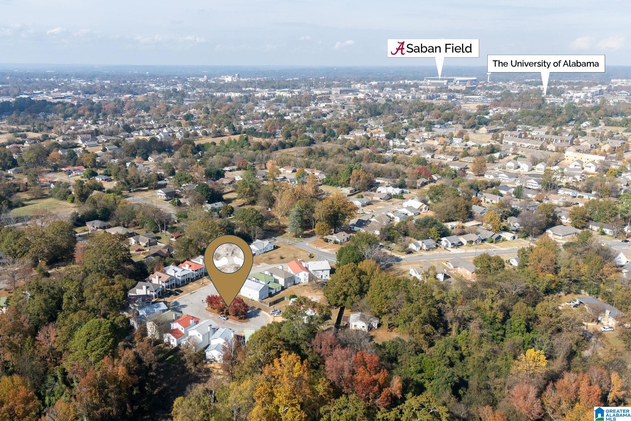 Photo 3 of Sale Pending at 2741 Sumner Pl, Tuscaloosa, AL 35401 | MLS# 21437402 | Listing updated on 2026-09-09