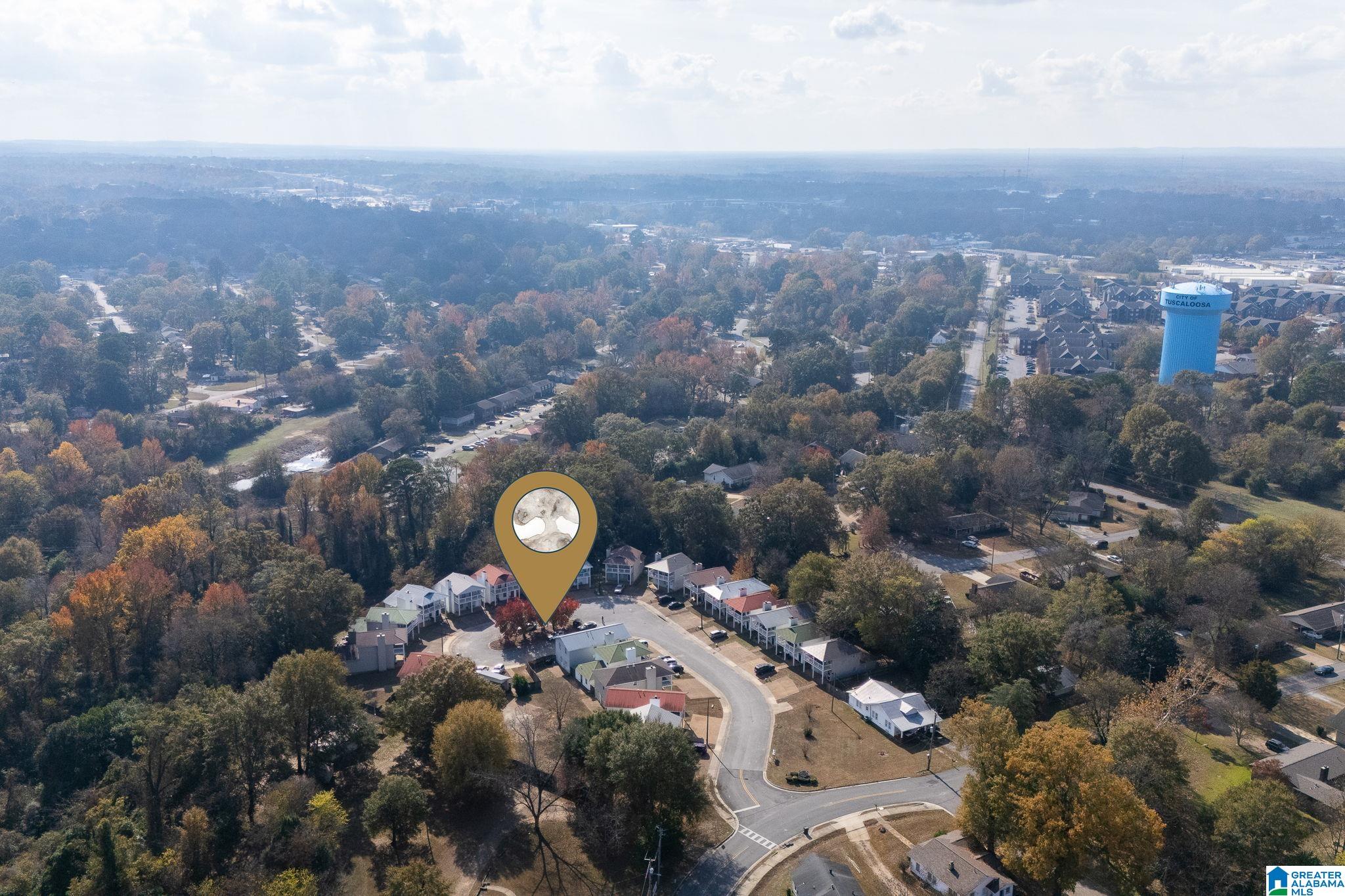 Photo 4 of Sale Pending at 2741 Sumner Pl, Tuscaloosa, AL 35401 | MLS# 21437402 | Listing updated on 2026-09-09