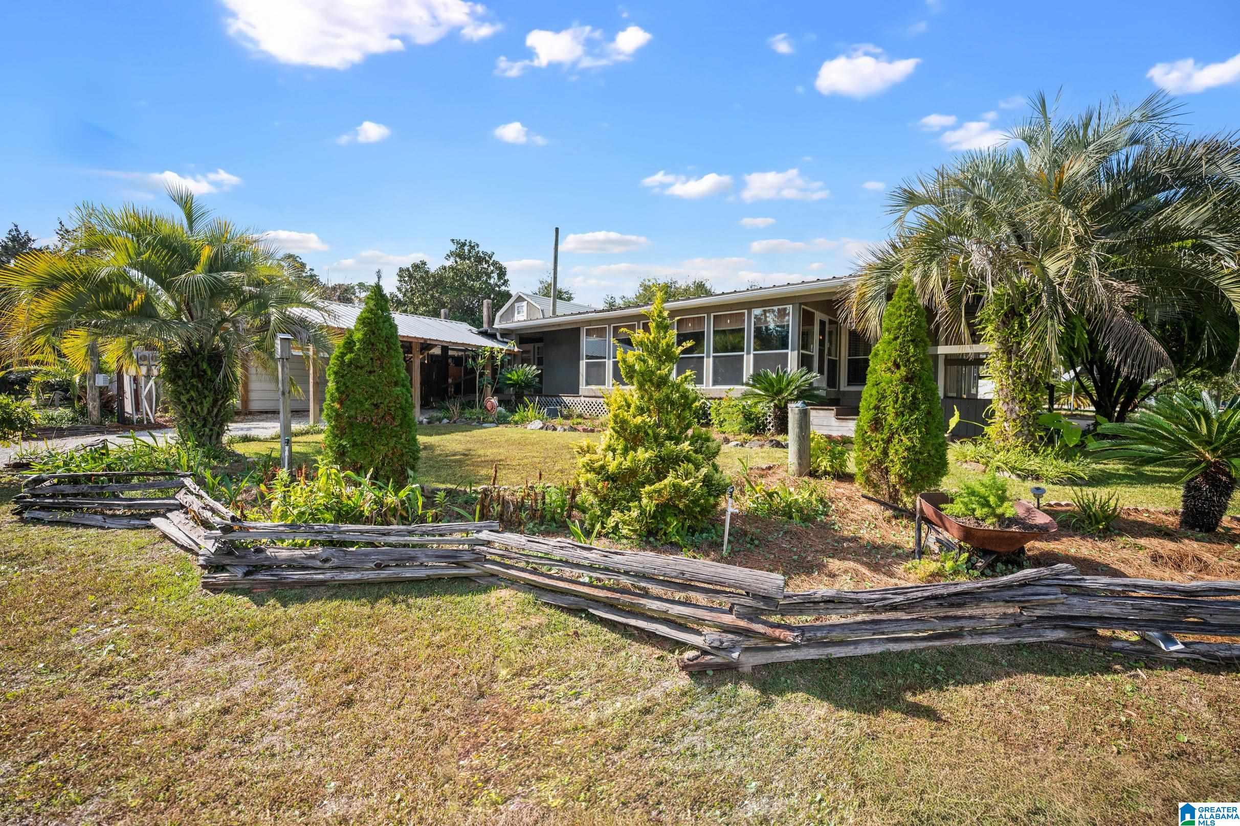 Homes for sale in Lillian, AL | 495 Elberta Loop, Lillian, AL 36549 | MLS# 21437498