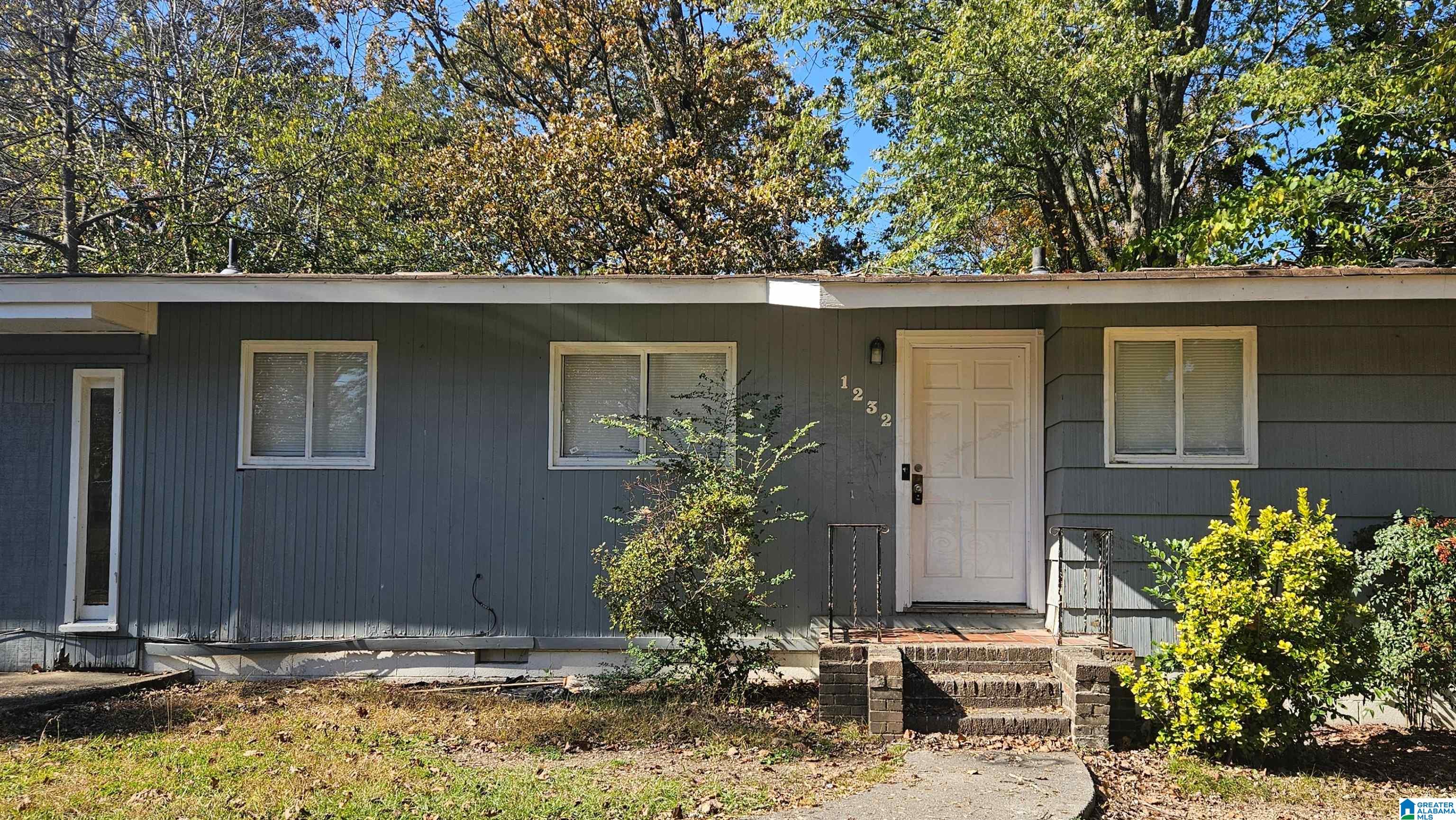 1232 OAKWOOD STREET