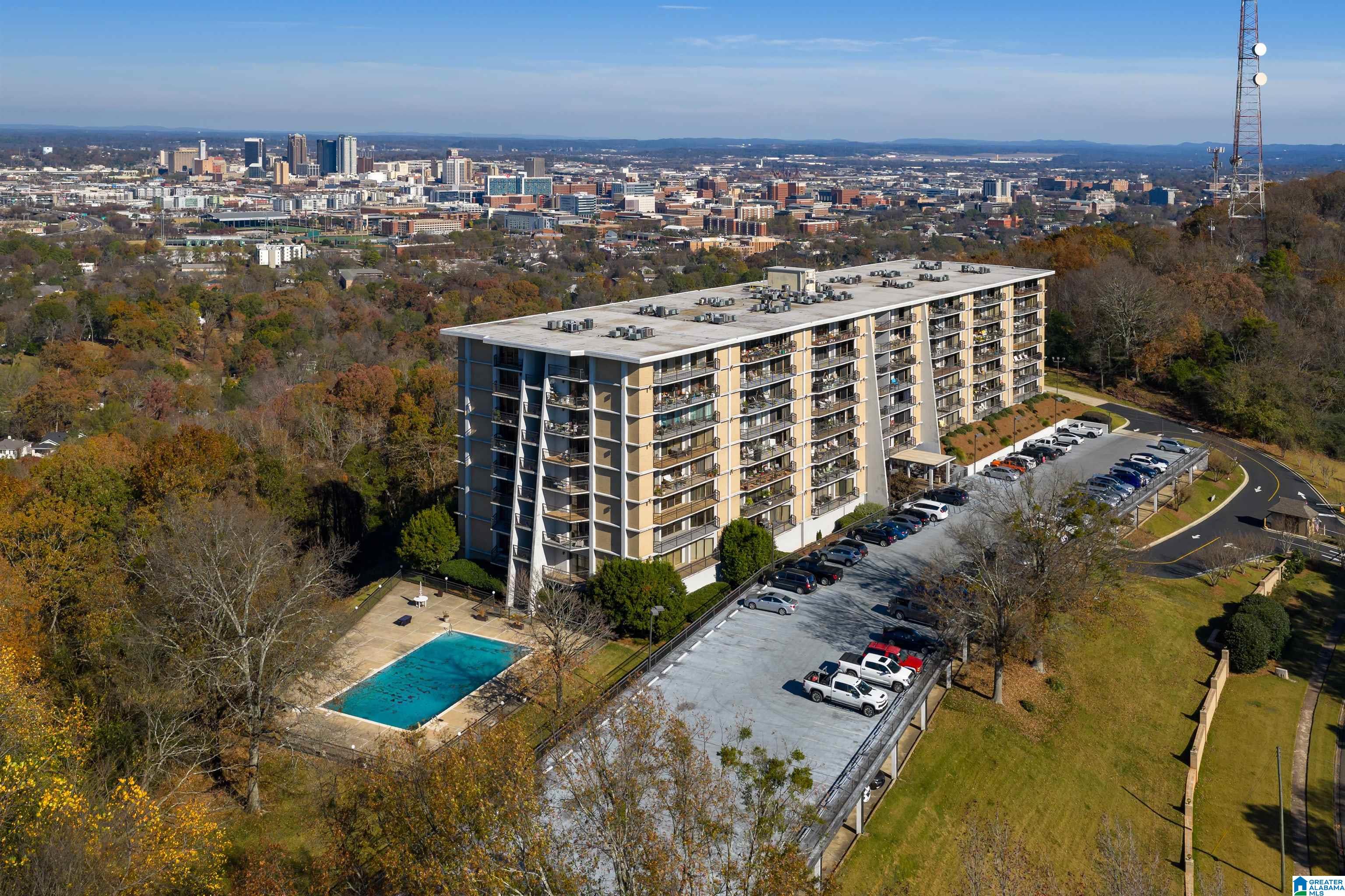 Homes for sale in Birmingham, AL | 1300 Beacon Parkway E #504, Birmingham, AL 35209 | MLS# 21437633