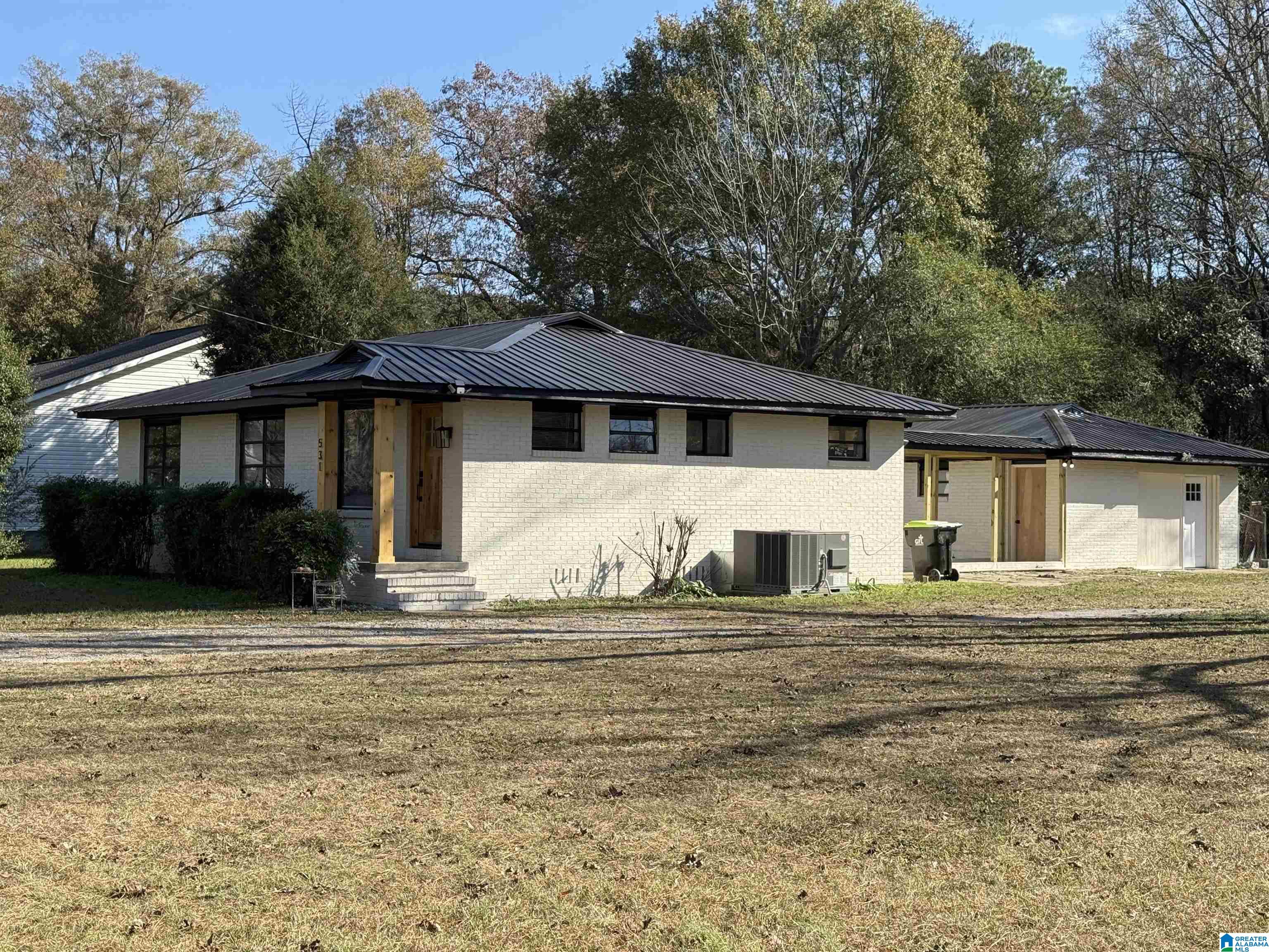 Homes for sale in Talladega, AL | 531 Broadway Avenue, Talladega, AL 35160 | MLS# 21437669