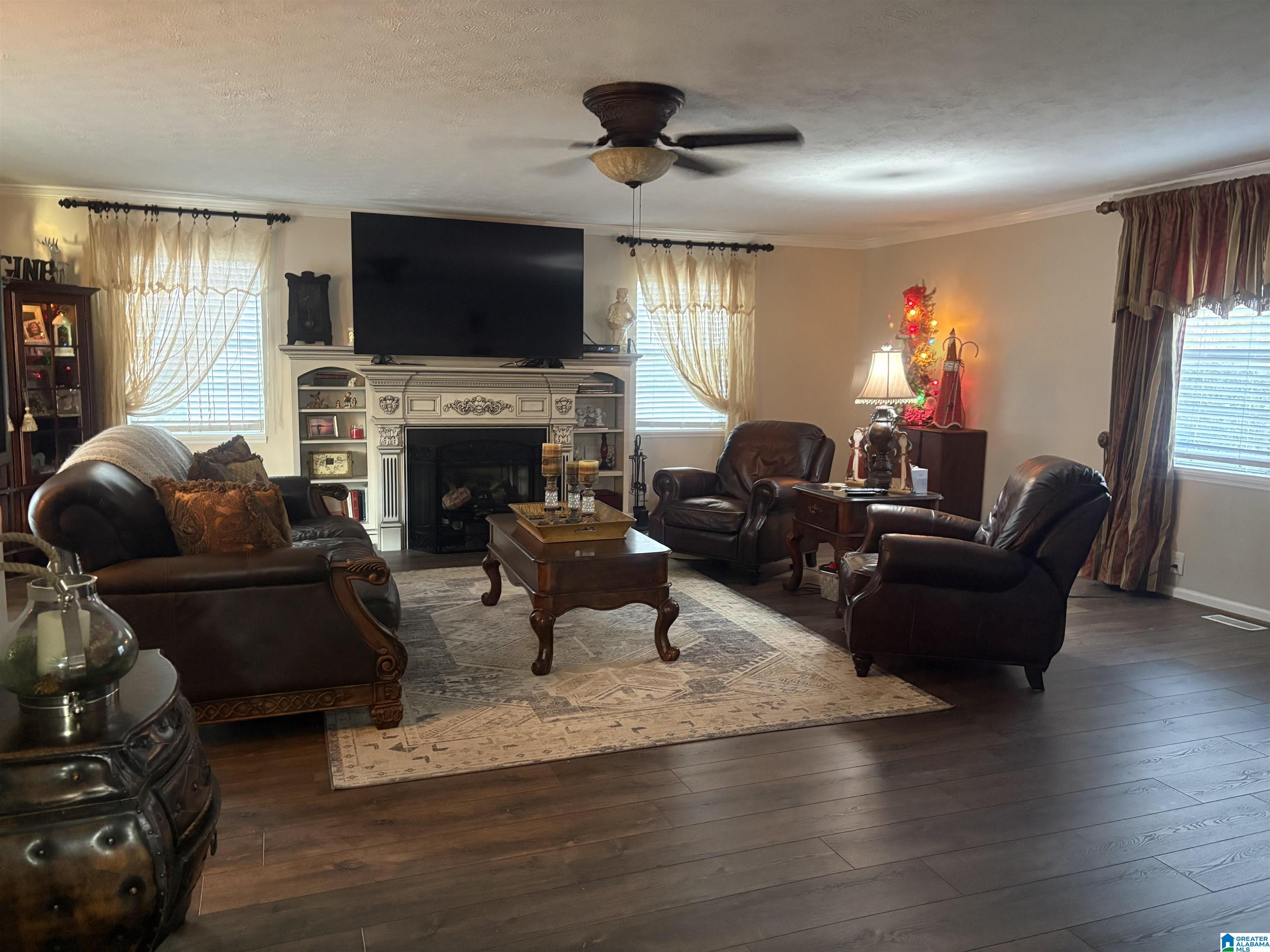 Homes for sale in Ohatchee, AL | 497 Lakeshore Dr, Ohatchee, AL 36271 | MLS# 21437681