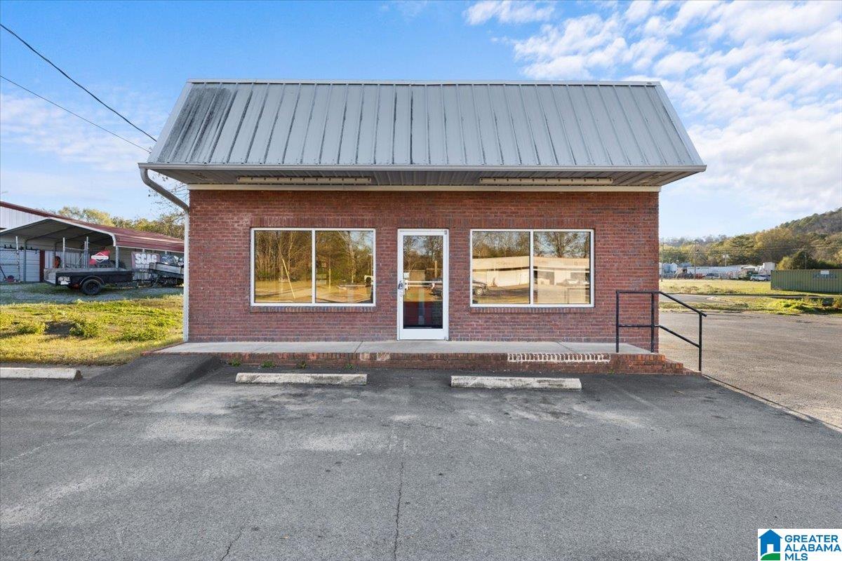 265 VALLEY ROAD