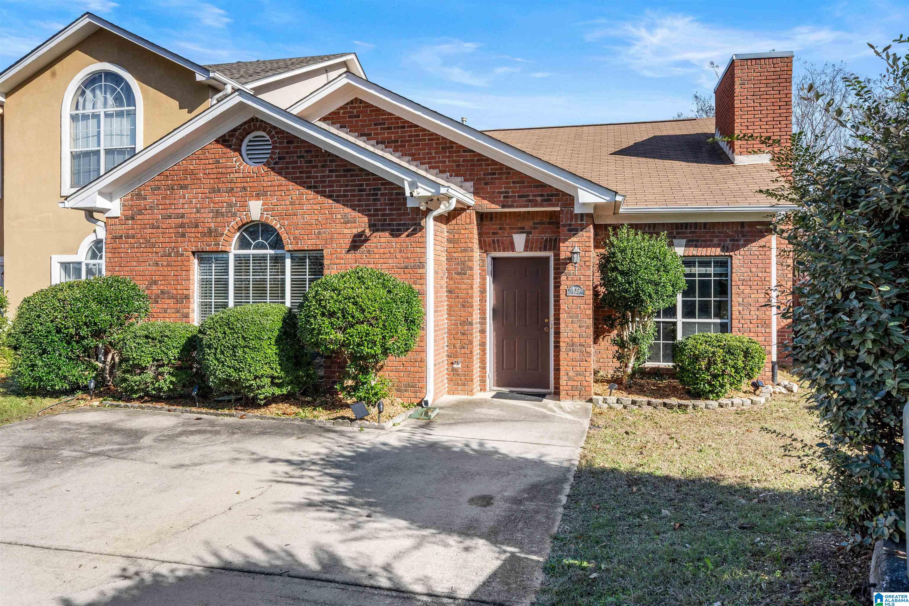 Homes for sale in Pelham, AL | 109 Canyon Trail, Pelham, AL 35124 | MLS# 21437834