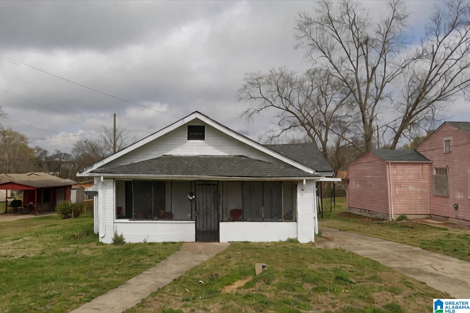 Homes for sale in Birmingham, AL | 2530 Lee Avenue Sw, Birmingham, AL 35211 | MLS# 21438028