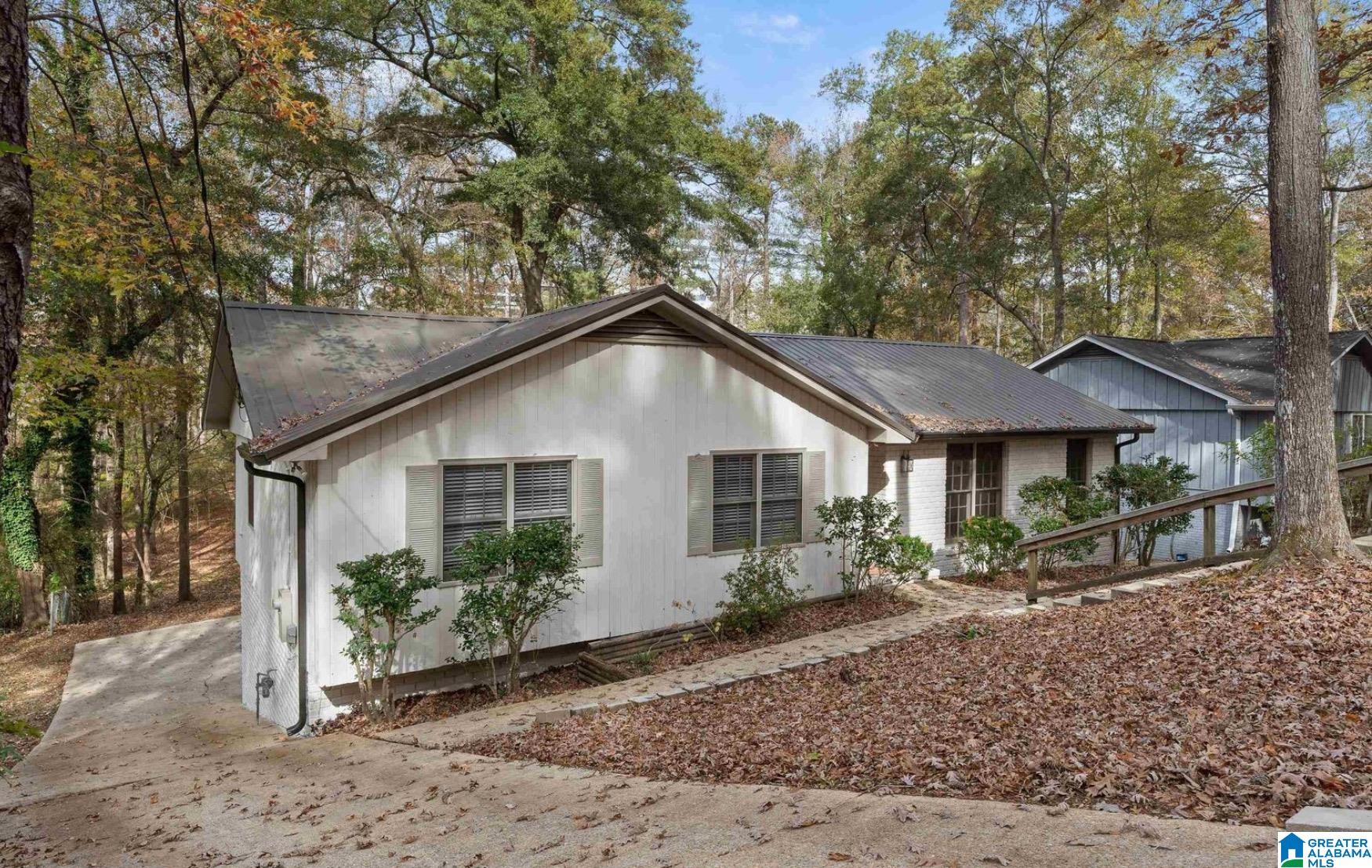 3008 LAKE PARK CIRCLE