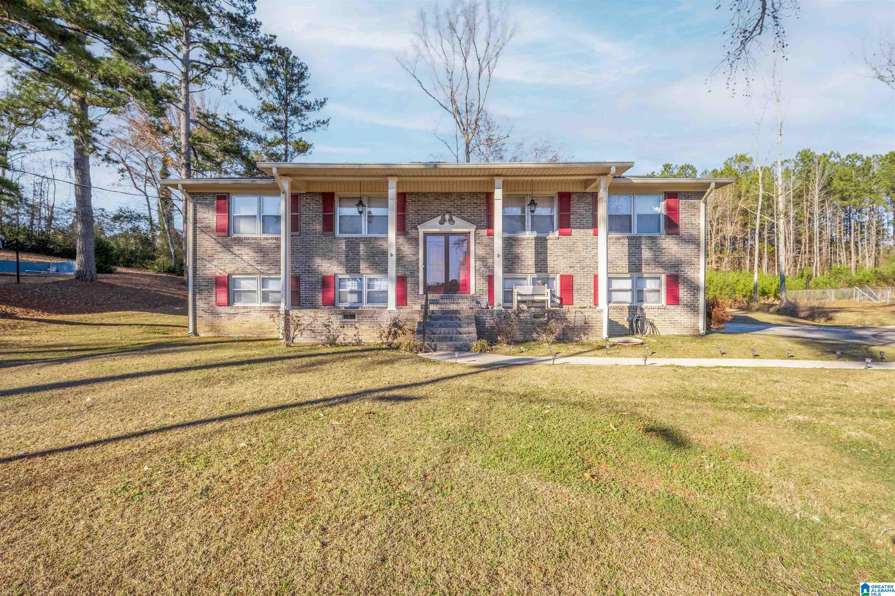 3525 KNOLLWOOD DRIVE