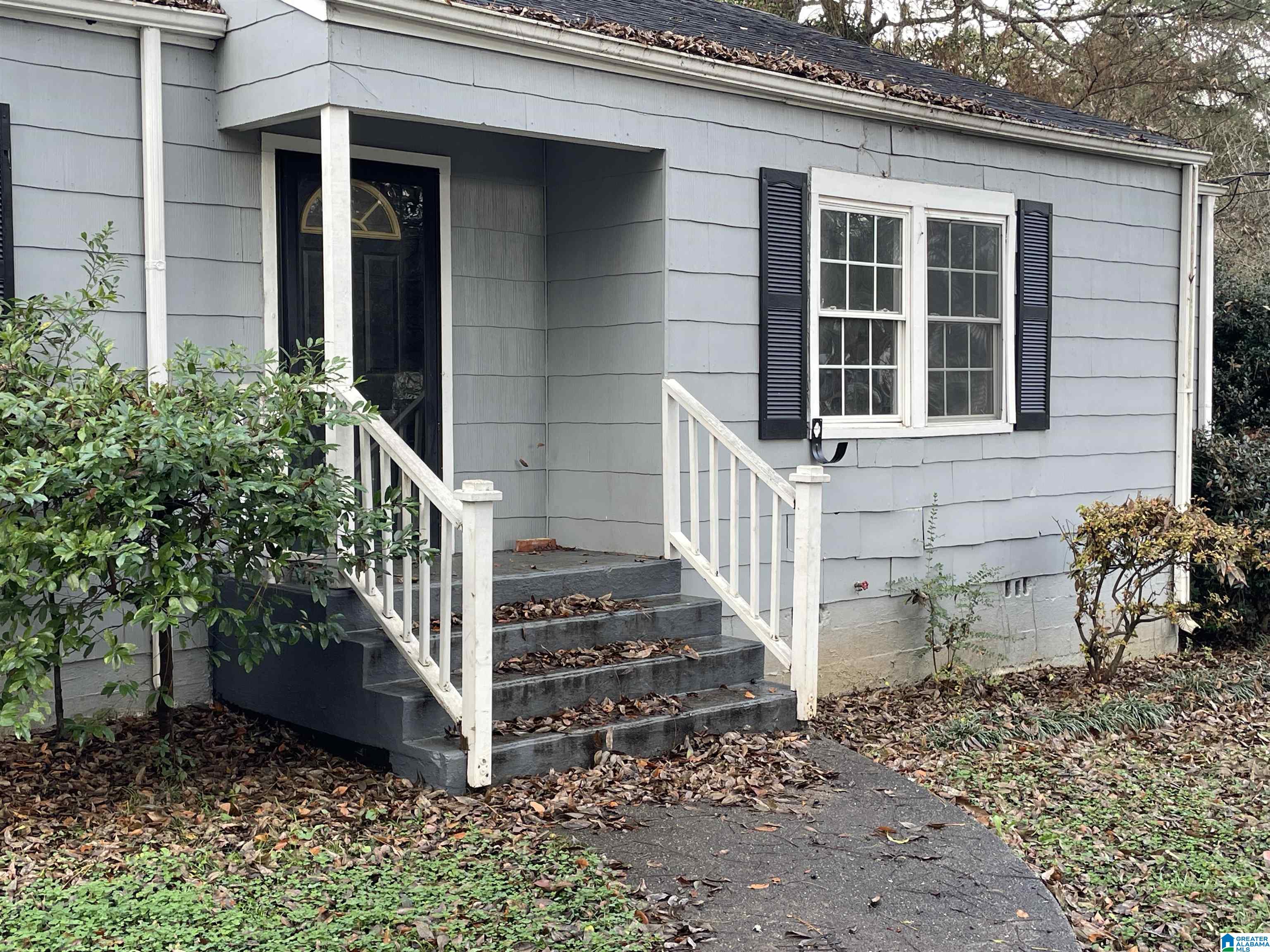 Homes for sale in Birmingham, AL | 616 Camp Circle, Birmingham, AL 35215 | MLS# 21438171