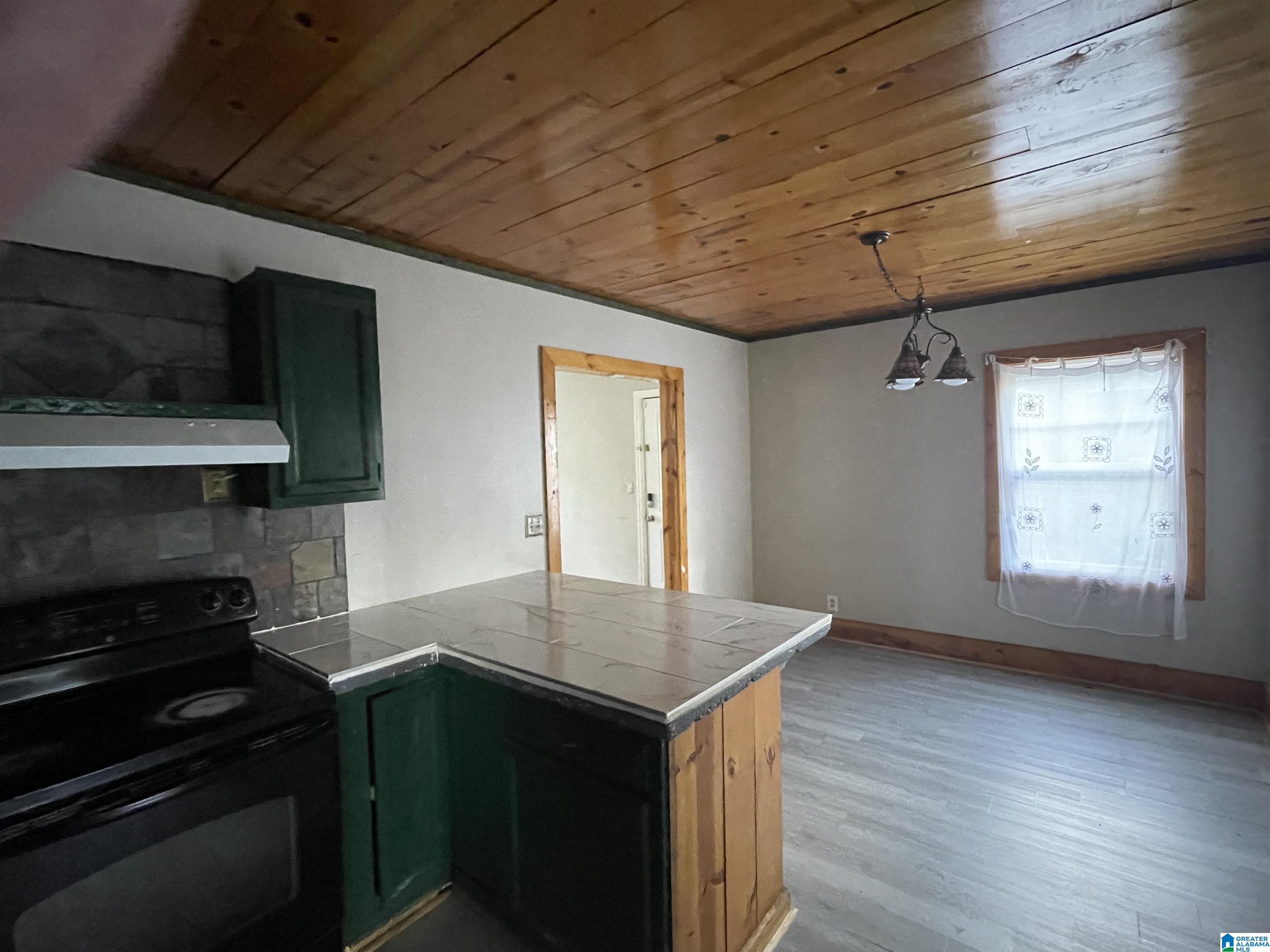 Homes for sale in Birmingham, AL | 616 Camp Circle, Birmingham, AL 35215 | MLS# 21438171