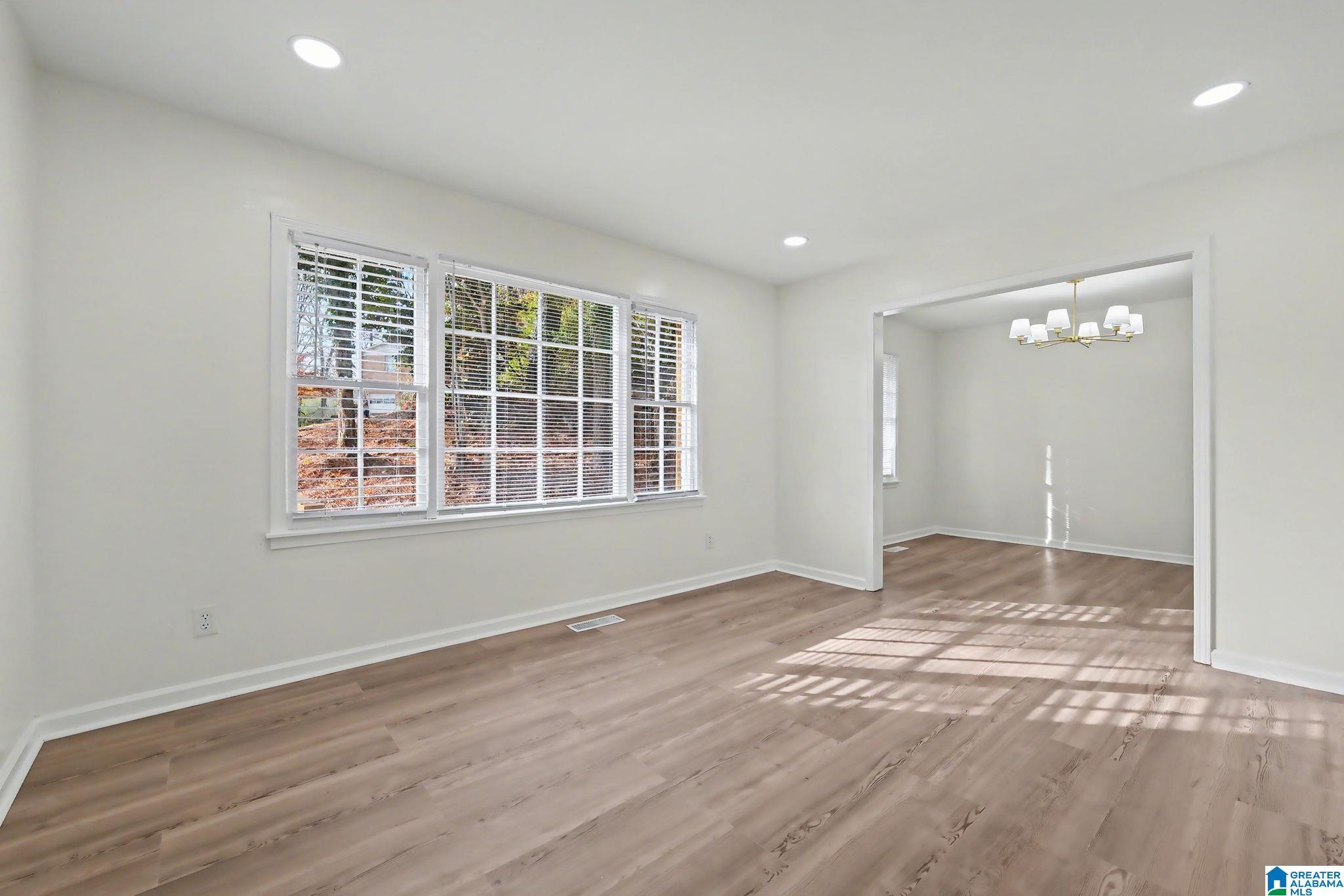 Homes for sale in Hoover, AL | 2429 Scepter Lane, Hoover, AL 35226 | MLS# 21438188