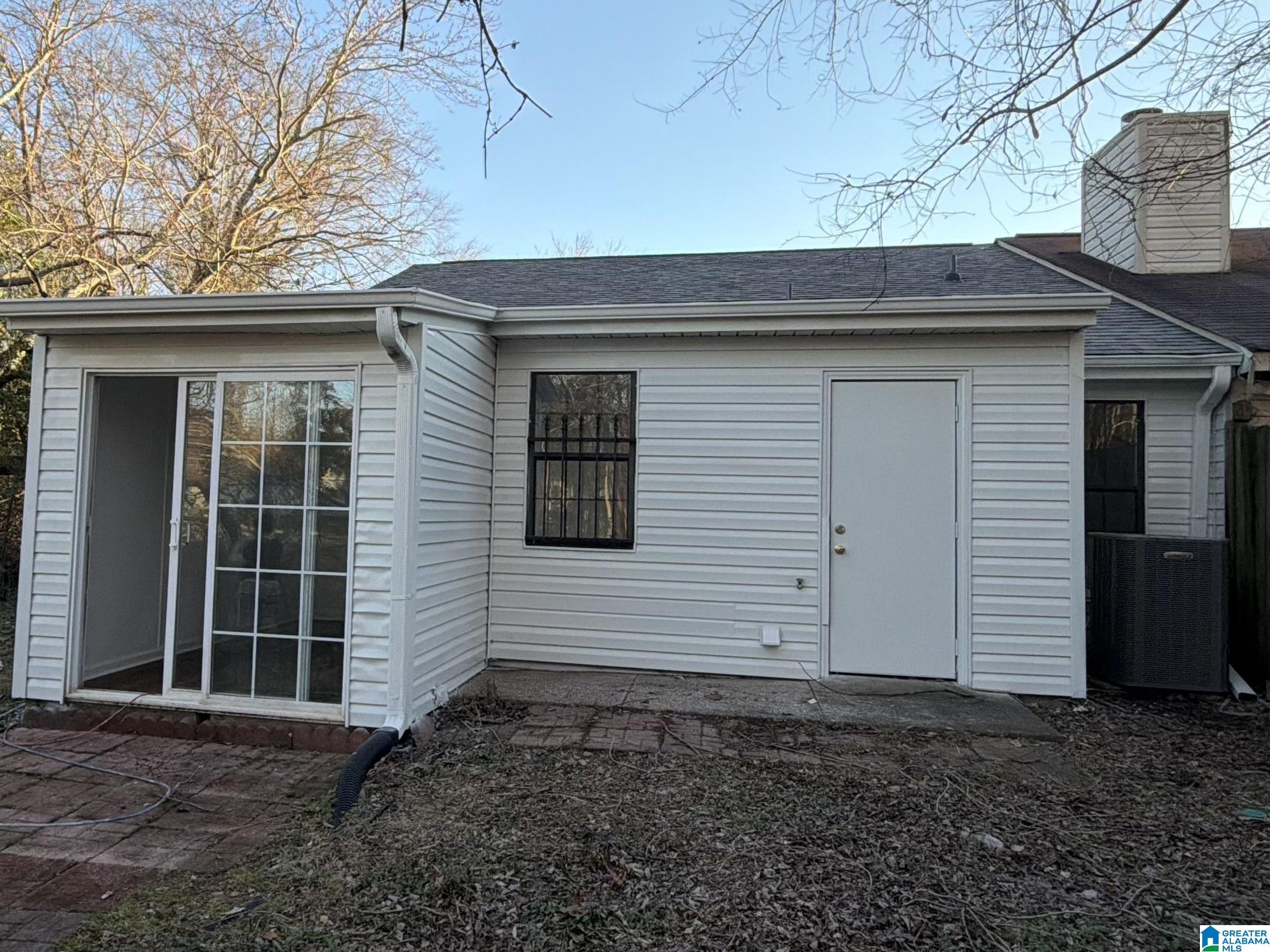 Homes for sale in Birmingham, AL | 1263 Magnolia Pl, Birmingham, AL 35215 | MLS# 21438358