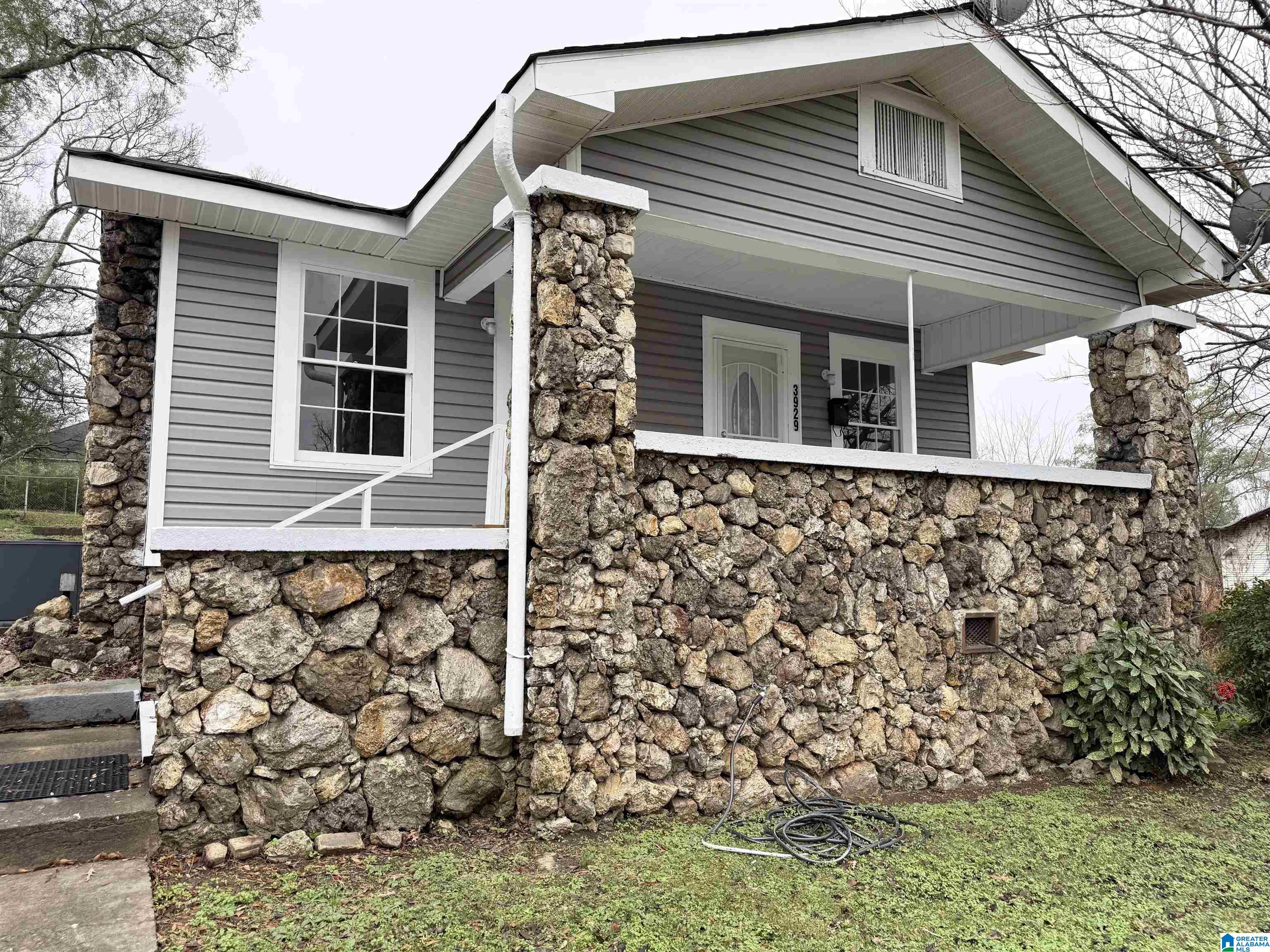 Homes for sale in Birmingham, AL | 3929 41st Avenue N, Birmingham, AL 35217 | MLS# 21438377