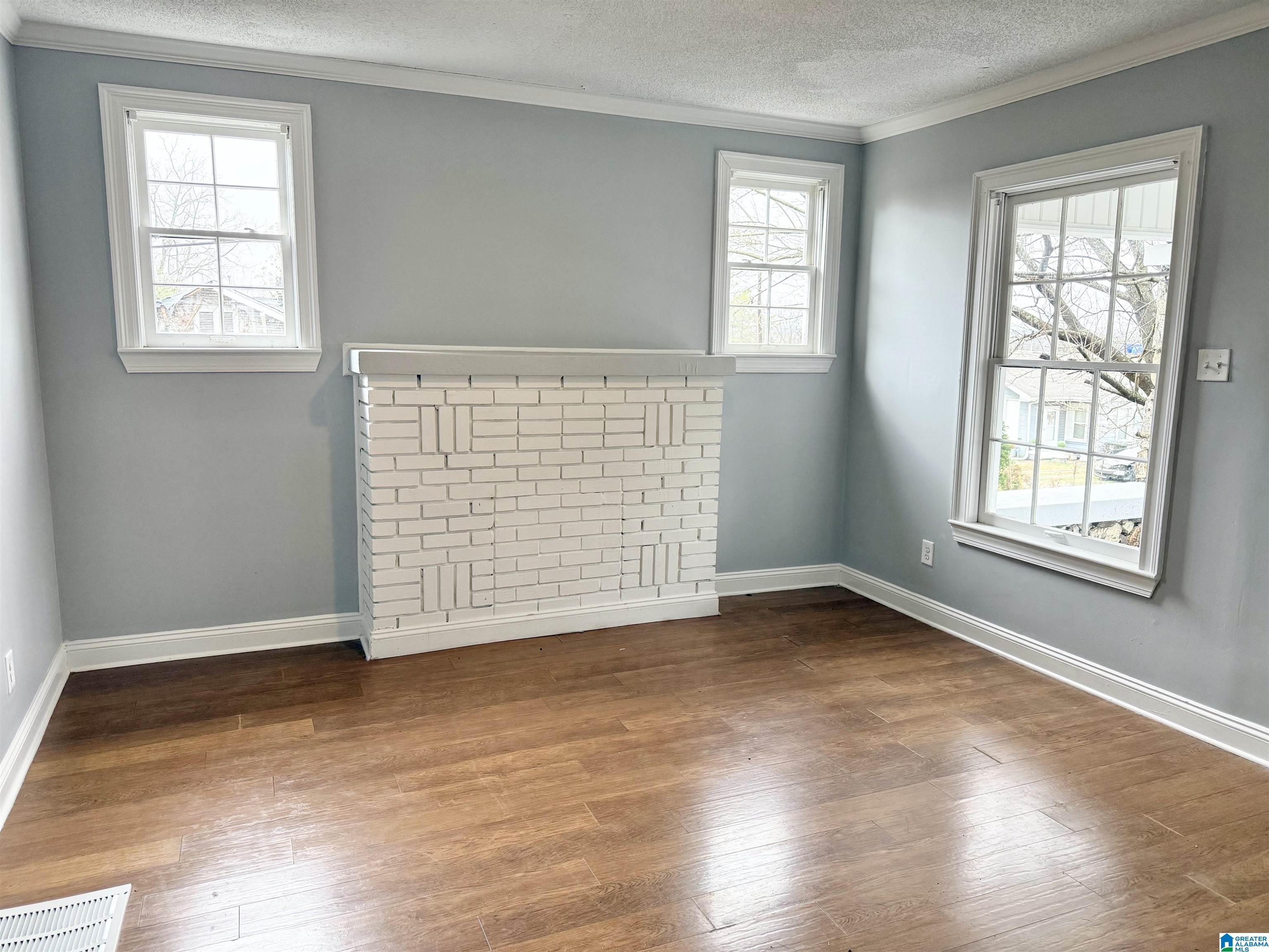 Homes for sale in Birmingham, AL | 3929 41st Avenue N, Birmingham, AL 35217 | MLS# 21438377