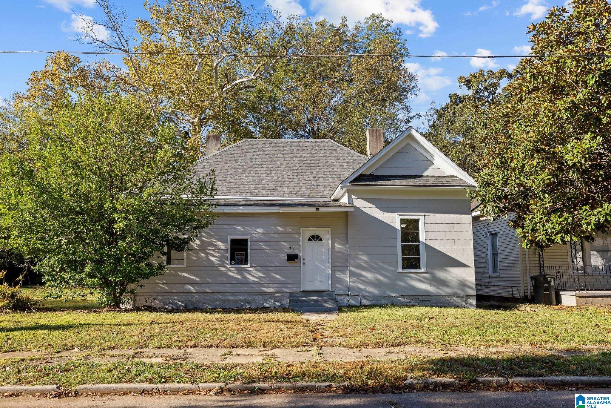 Homes for sale in Birmingham, AL | 512 Sw 16th Street, Birmingham, AL 35211 | MLS# 21438419