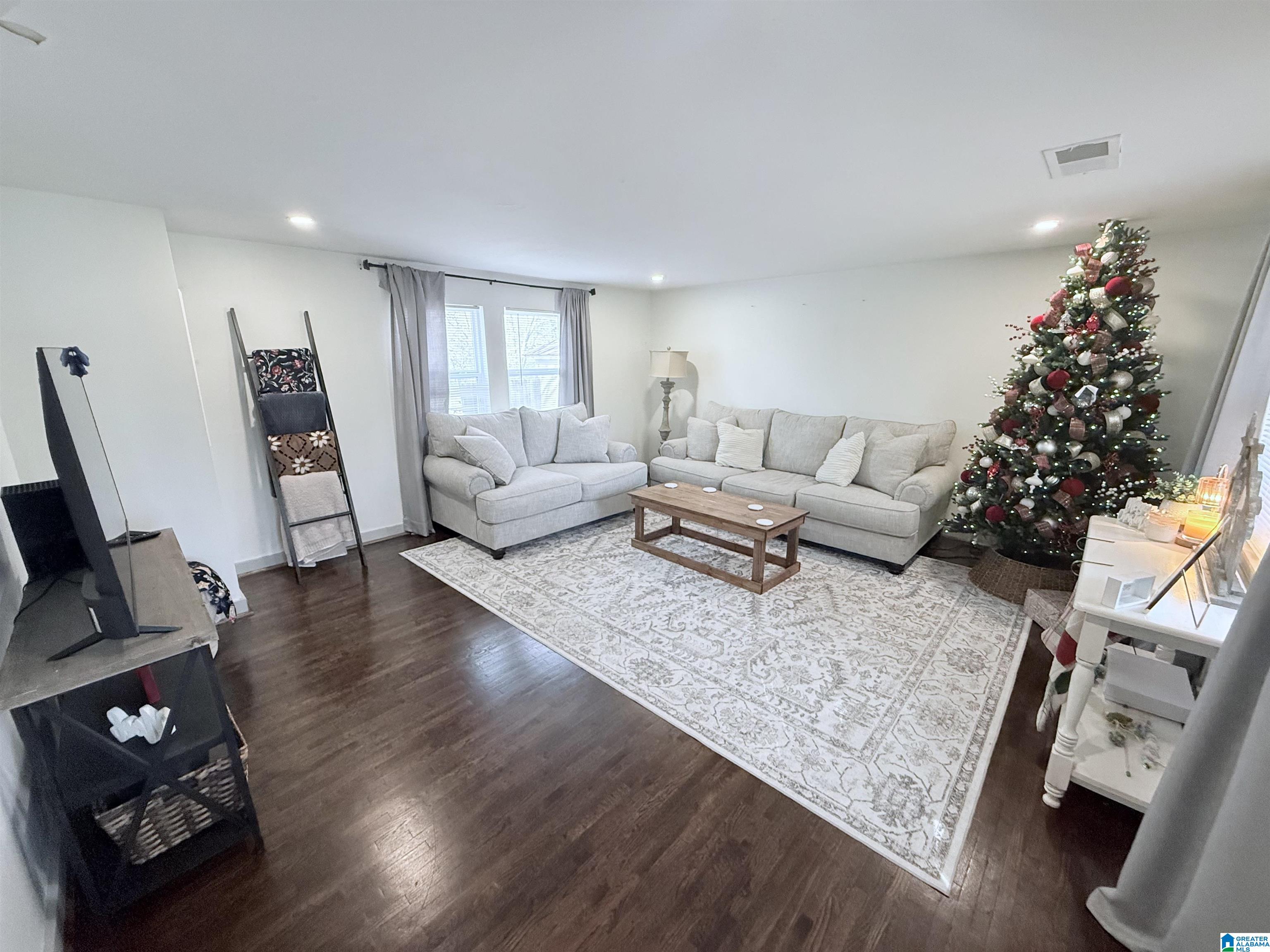 Homes for sale in Gardendale, AL | 900 Absher Street, Gardendale, AL 35071 | MLS# 21438471