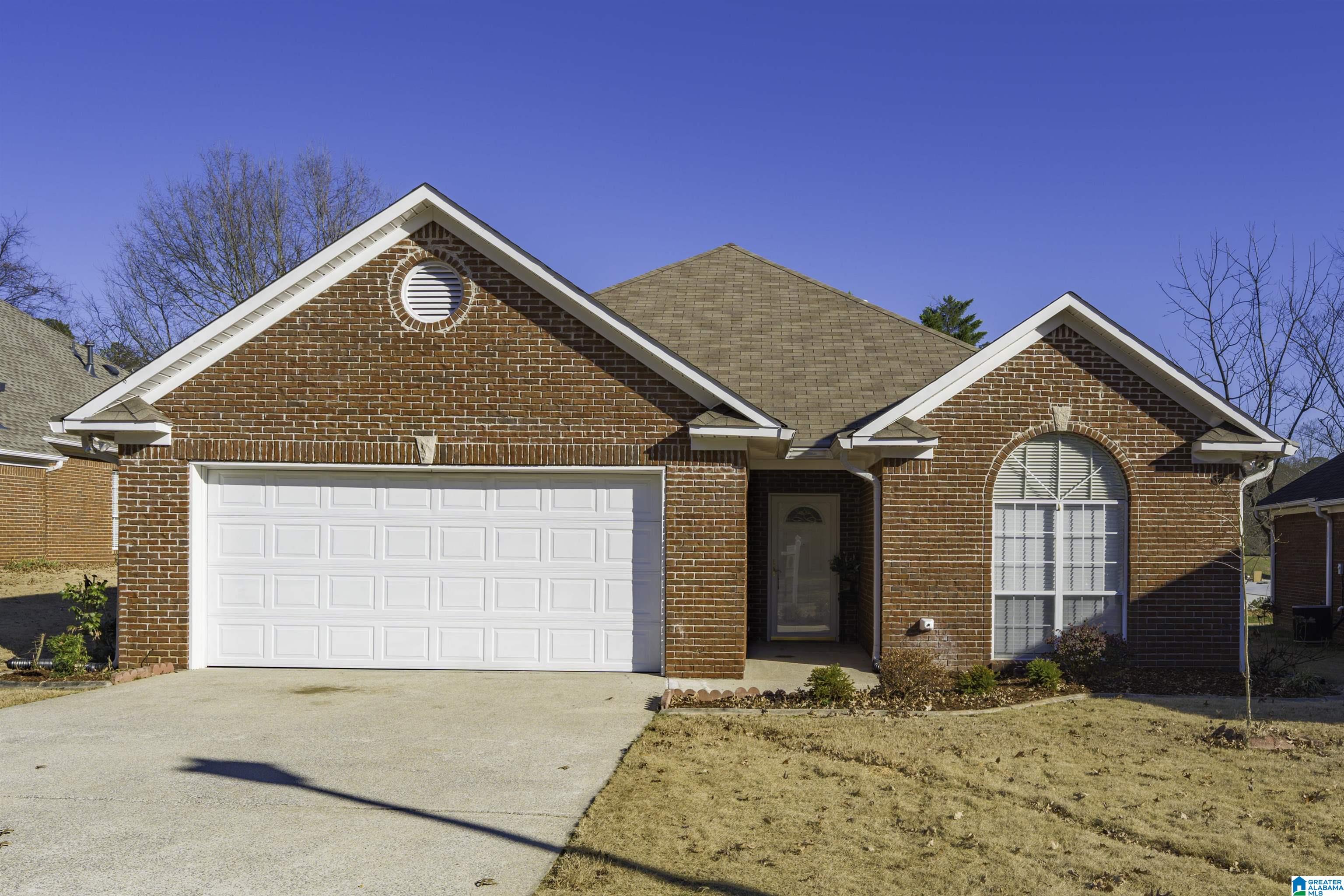 Homes for sale in Birmingham, AL | 5403 J R Dr, Birmingham, AL 35235 | MLS# 21438701