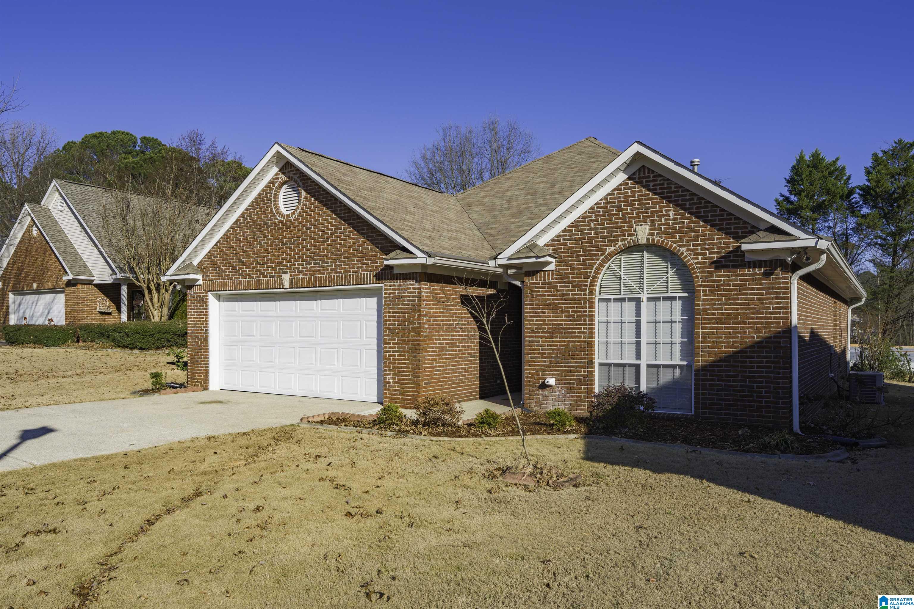 Homes for sale in Birmingham, AL | 5403 J R Dr, Birmingham, AL 35235 | MLS# 21438701